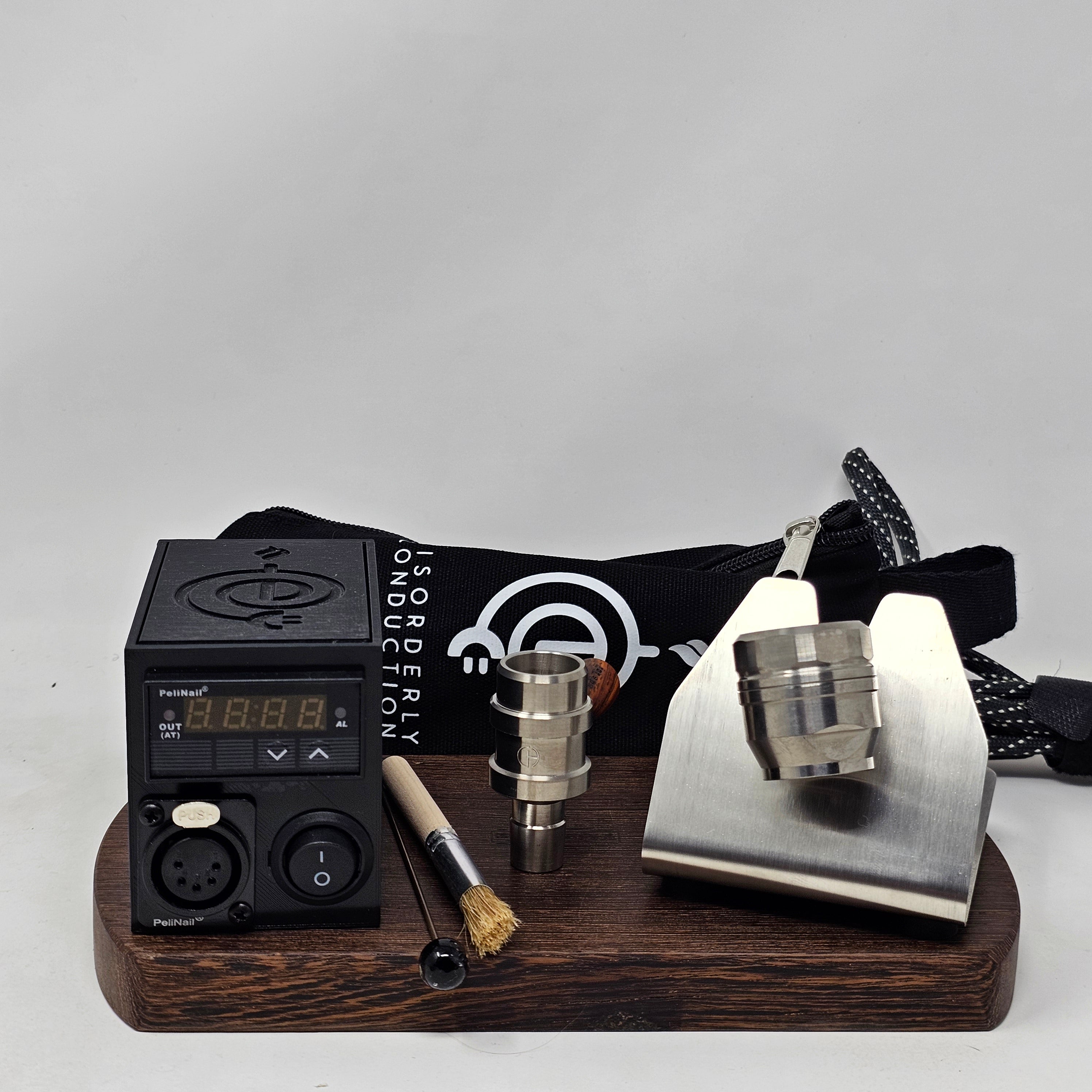 The B1 is the step up from the B0. This kit is constructed with the standard 22mm diffuser and shovelhead bowl. The design is such that it completely covers the exposed coil and provides increased airflow. We offer 14mm Male or 19mm Male posts for the shovelhead but others including 14mm Female or 10mm Male may be available upon request.
