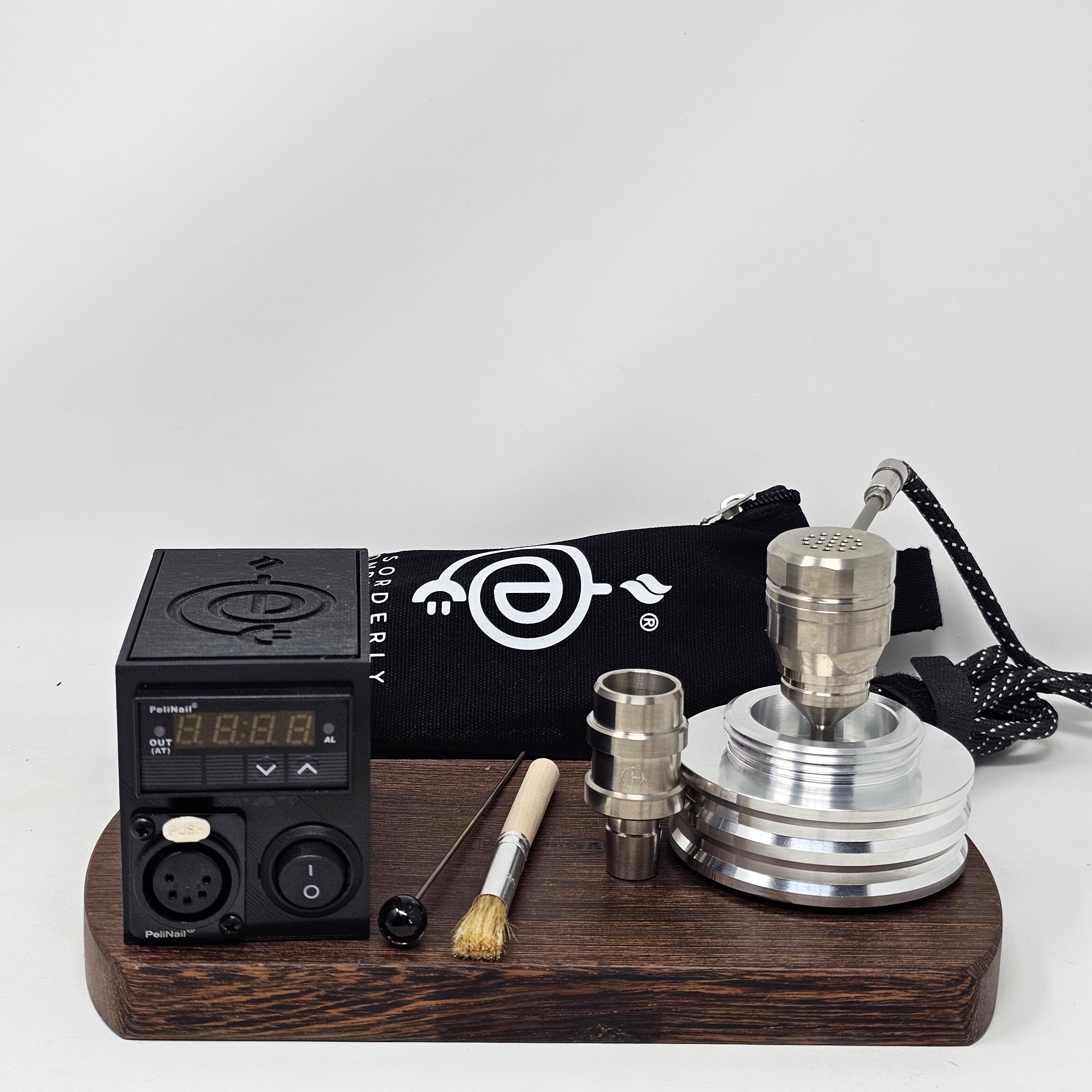 The B1 is the step up from the B0. This kit is constructed with the standard 22mm diffuser and shovelhead bowl. The design is such that it completely covers the exposed coil and provides increased airflow. We offer 14mm Male or 19mm Male posts for the shovelhead but others including 14mm Female or 10mm Male may be available upon request.