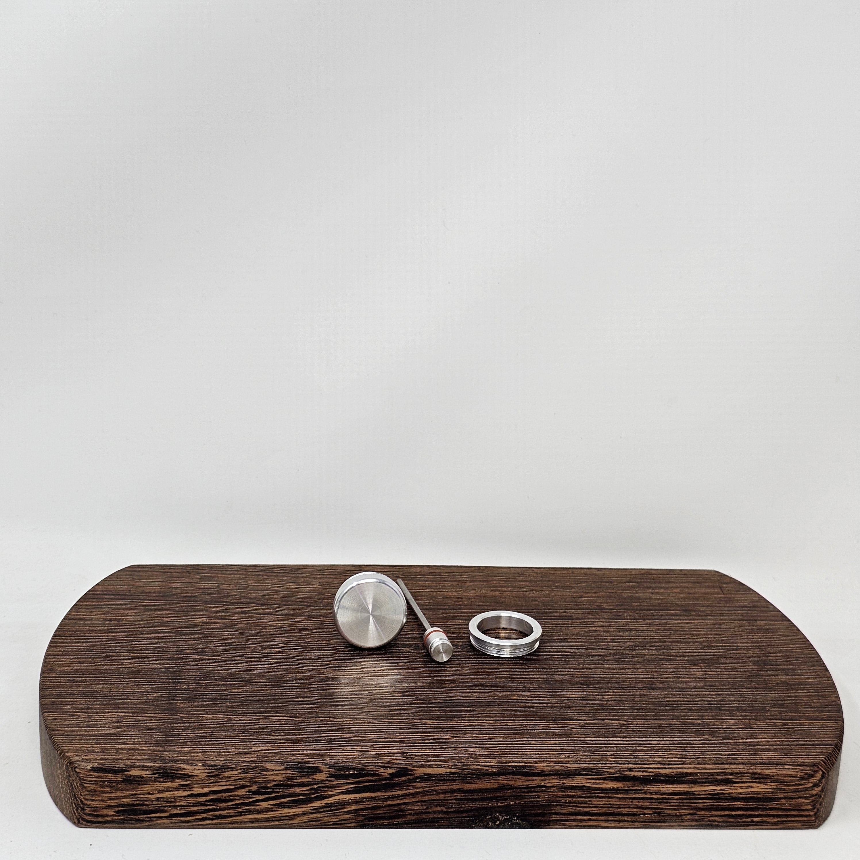 Accessorize your Tinymight 2 with this set by Tinymigh.t_bowl and add some color! Each set includes a colored Battery Cap, Pick Tool and Top Ring. Use for Tinymight 2 only.