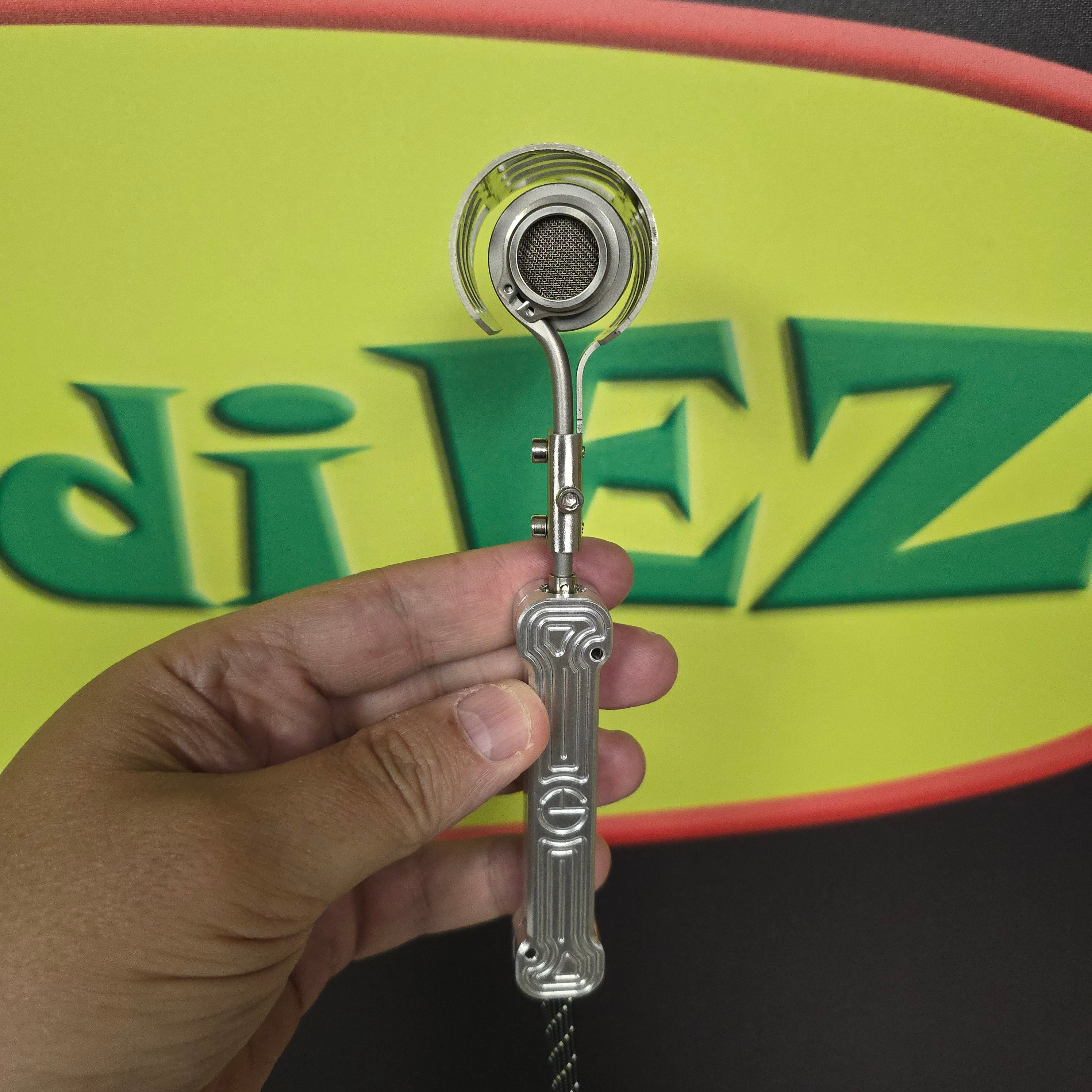 The B-Zero is the latest iteration of the "B" series of heads. This time, it is a single piece "ball" device inspired by the different DIY devices appearing in the community, namely the DIY device put together by "secreagent" which involved the CH 18mm posts and a 16mm coil.
CH removed the machined screen (extra mass) and replaced with a second 5/8 double weave screen located directly below the coil. They also increased the mass to fit one of our 20mm Flowerpot coils.