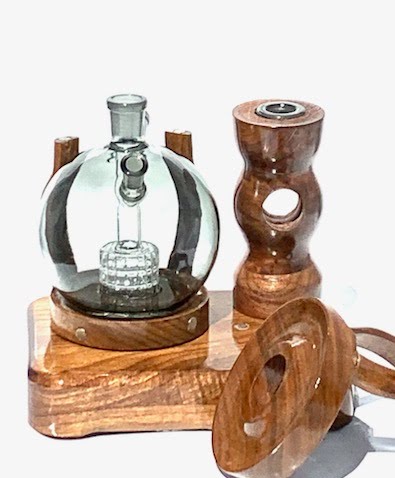 Made in a small family shop in the Southeast United States, each system is unique. This is a true conversation piece of functional art! Each set may contain different parts and of course will offer an individual mixture of woods and beauty only nature can provide.
This particular set includes:
24” whip and 12” wooden mouthpiece with Integrated Orb V2 Bracket System
Integrated PID Controller with US Standard Five Pin XLR Connection w/included Injector Stand
BN-LINK App C Controlled Smart WiFi Outlet Timer