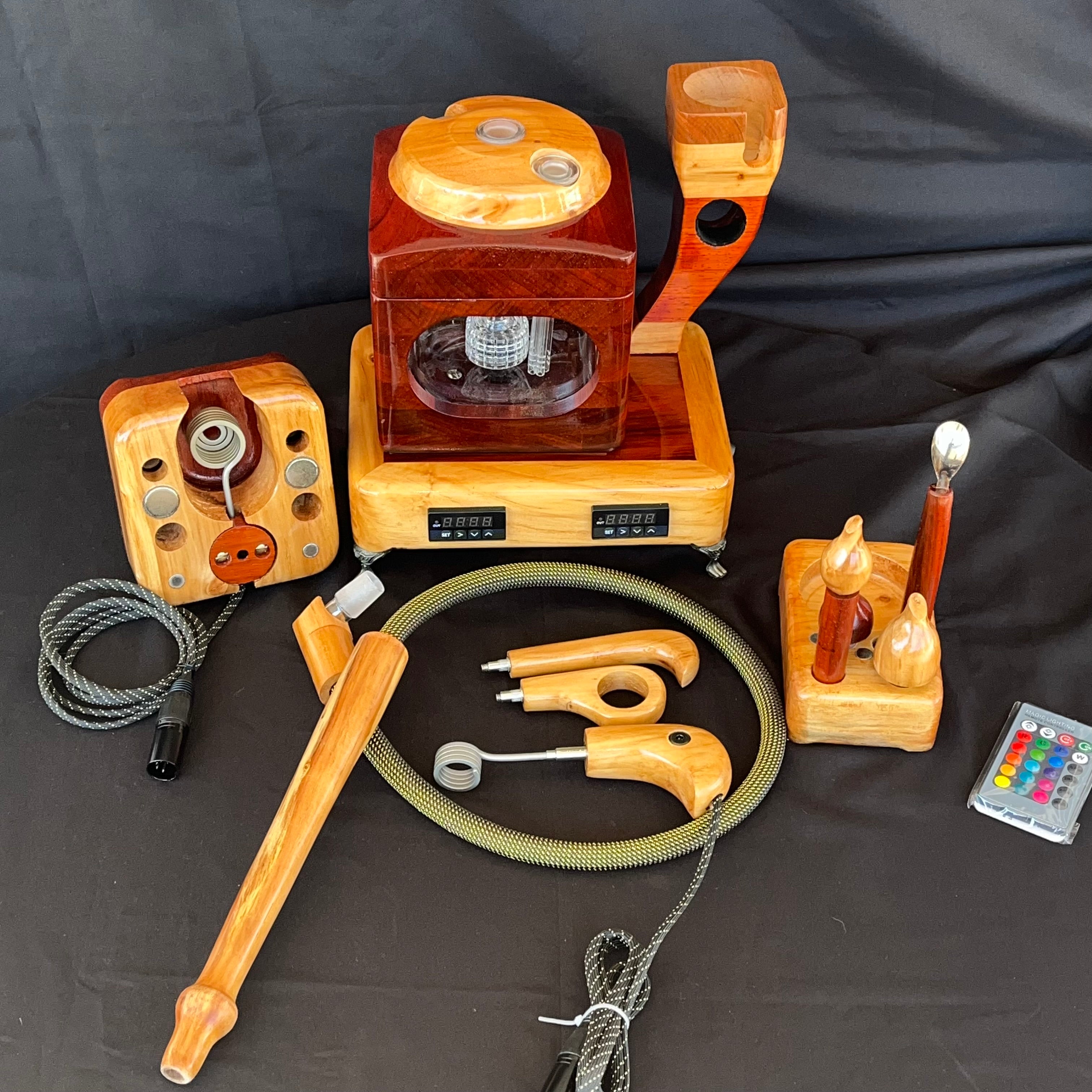Mega Cell Bundle in Paduak with Willow by The Club. Custom hand made wood designed and manufactured in the US. A one of a kind collector's bundle for the vaporizer enthusiast.