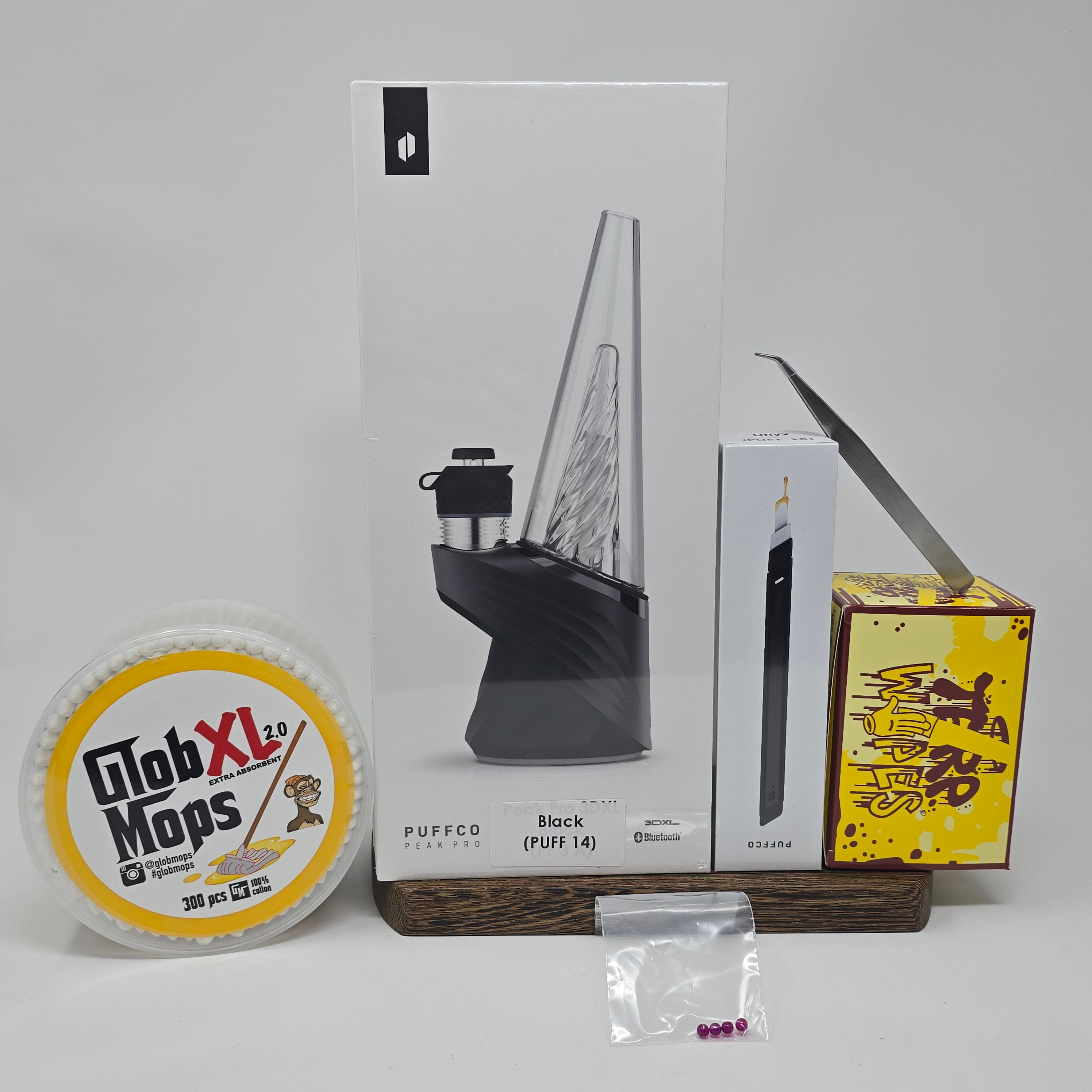 All the essentials to get you started with your Peak Pro 3DXL by Puffco! Includes all the tools for using and cleaning.