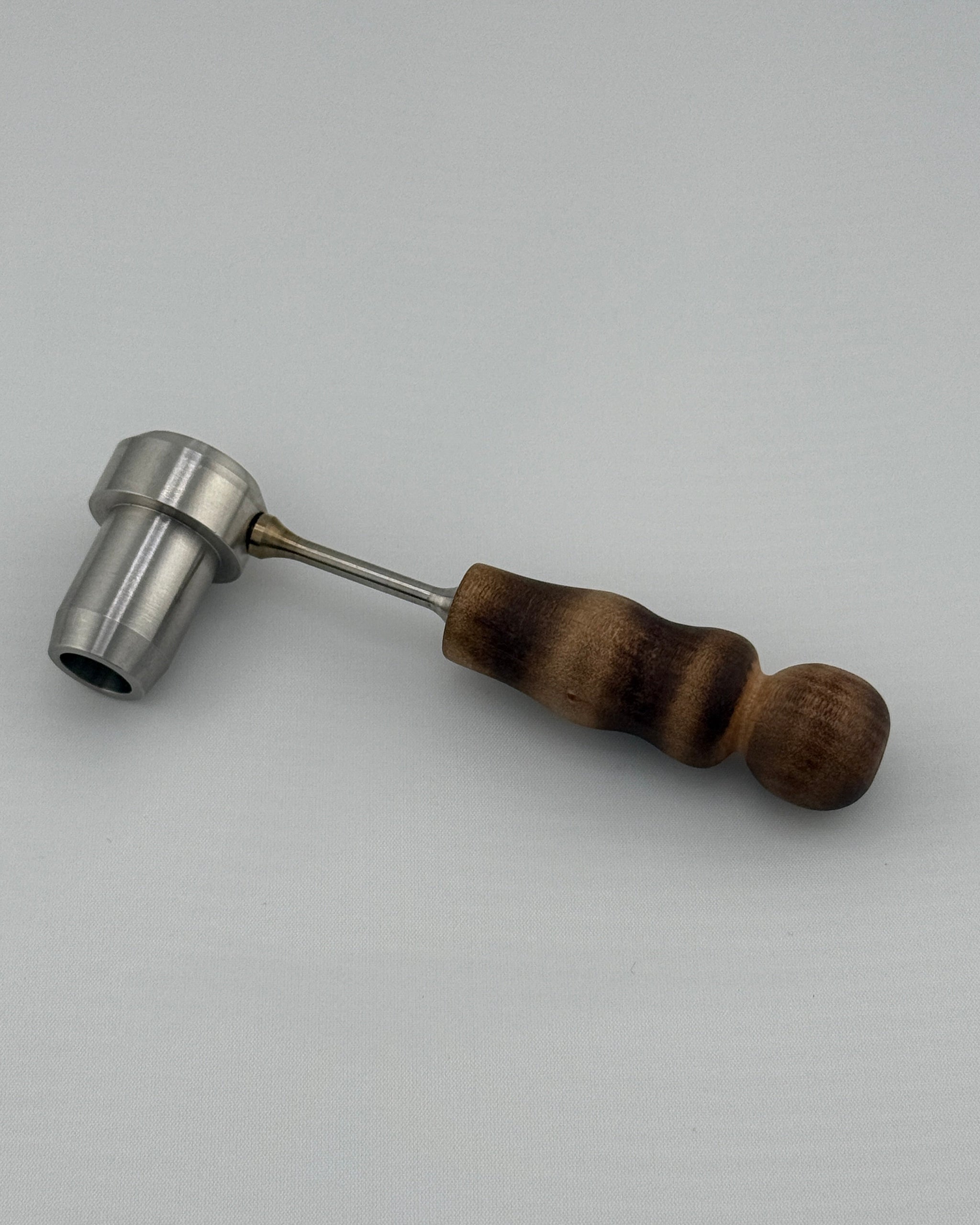 Engineered for versatility, the IO Hornet is compatible with Classic Dynavap tips, Hornet Diffuser Bowl, 14mm Glass Stinger, injectors, and many favorite bowls. Featuring interchangeable 10mm & 14mm Diffusers and 14mm & 22mm Injectors in one head, it lets you customize your experience: use diffusers and conductive bowls for a potent heavy hit, or injectors for a lighter, more productive session.