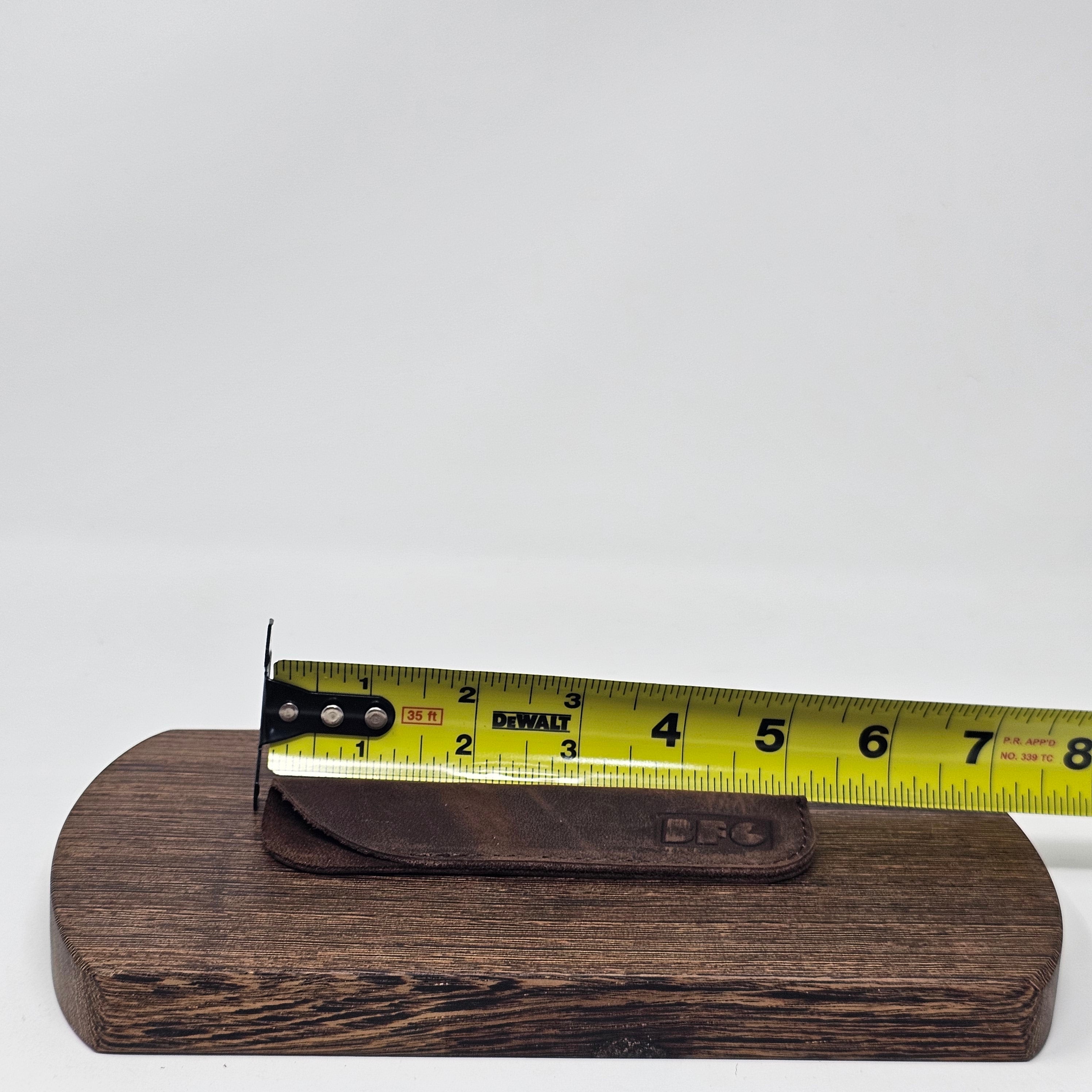 Included in the package:
A genuine cow leather case featuring a water-resistant glossy finish
Features:
Allows for convenient opening of the cap, even when it’s hot
Offers stylish and attractive protection for your vaporizer
Designed for Dani Fusion wooden stem and metal stem