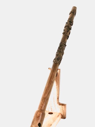 Made in a small family shop in the Southeast United States, each system is unique. This is a true conversation piece of functional art! The Club is 24 inches long and includes carb hole. Each set may contain different parts and of course will offer an individual mixture of woods and beauty only nature can provide.
This particular V1 set includes:
18” Club Pipe ( 1/4” bore) with integrated ash catcher filter system.
Integrated PID Controller with US Standard Five Pin XLR Connection w/included Injector…