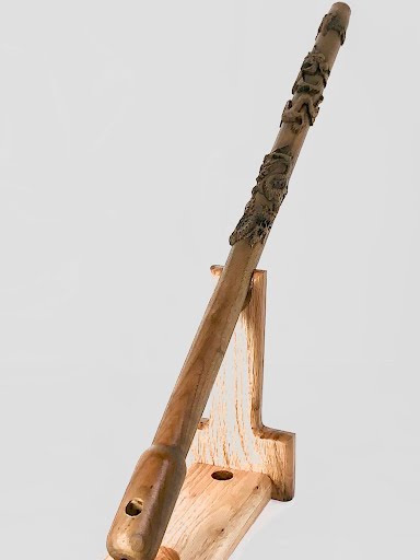 Made in a small family shop in the Southeast United States, each system is unique. This is a true conversation piece of functional art! The Club is 24 inches long and includes carb hole. Each set may contain different parts and of course will offer an individual mixture of woods and beauty only nature can provide.
This particular V1 set includes:
18” Club Pipe ( 1/4” bore) with integrated ash catcher filter system.
Integrated PID Controller with US Standard Five Pin XLR Connection w/included Injector…
