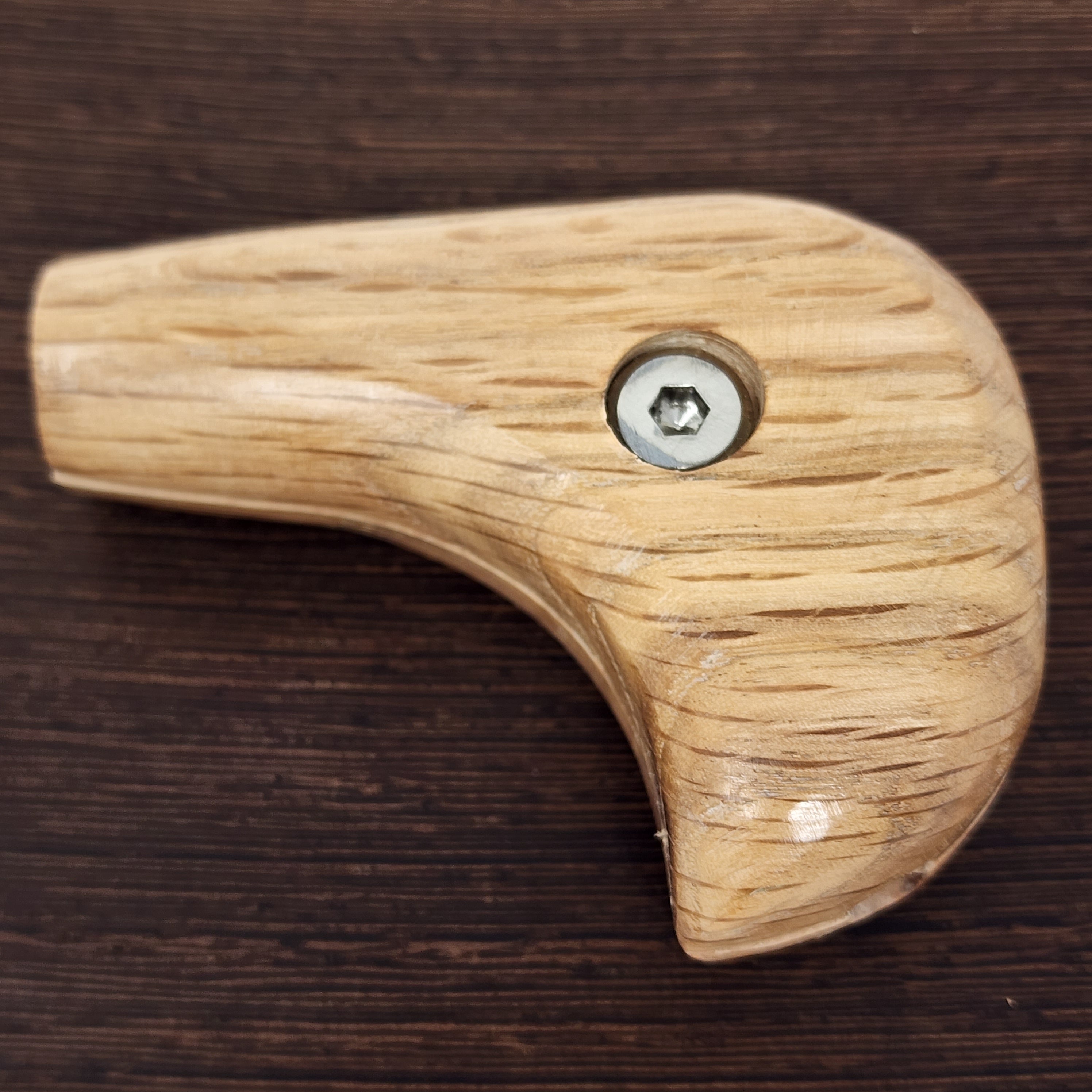 Handmade in the Southeast United States these are made to fit normal Auber and Cannabis Hardware coils. May work with others if modified.
Hickory has a big range of color and grain which is why we took a special photo of those. If you have preference on the color variation you can request in the order notes and we will do our best to accommodate.
*Requires Alan wrench to install to coil. Not included.