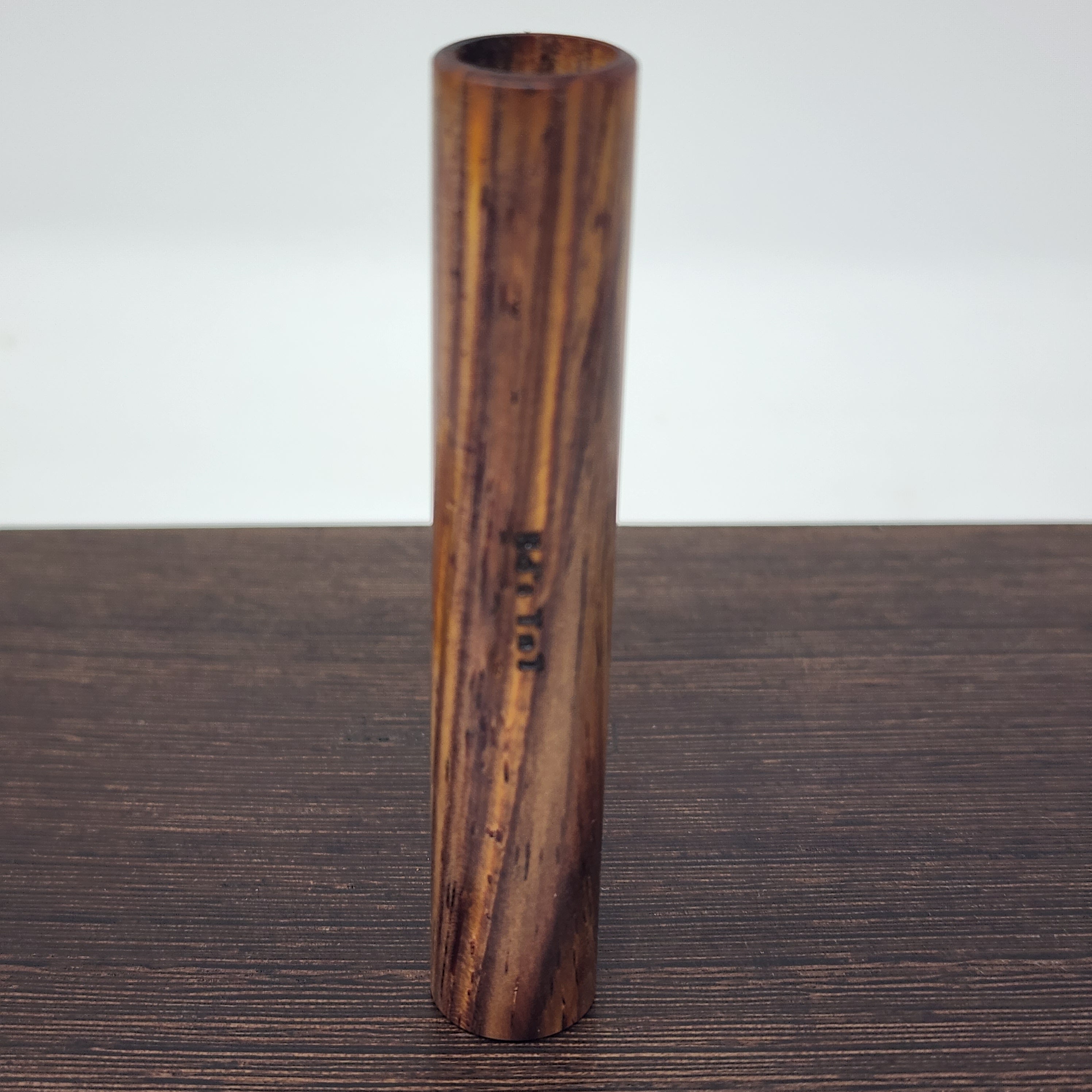 Choose your wood preference. Each one is unique from natures natural beauty and handcrafted with care in Mississippi from the one and only Ed's TnT!
Cooling option available by adding 6mm quartz balls and capping it with screens. We will assemble for you!
Also compatible with the Tinymight 2 as all the accessories are compatible for those units!