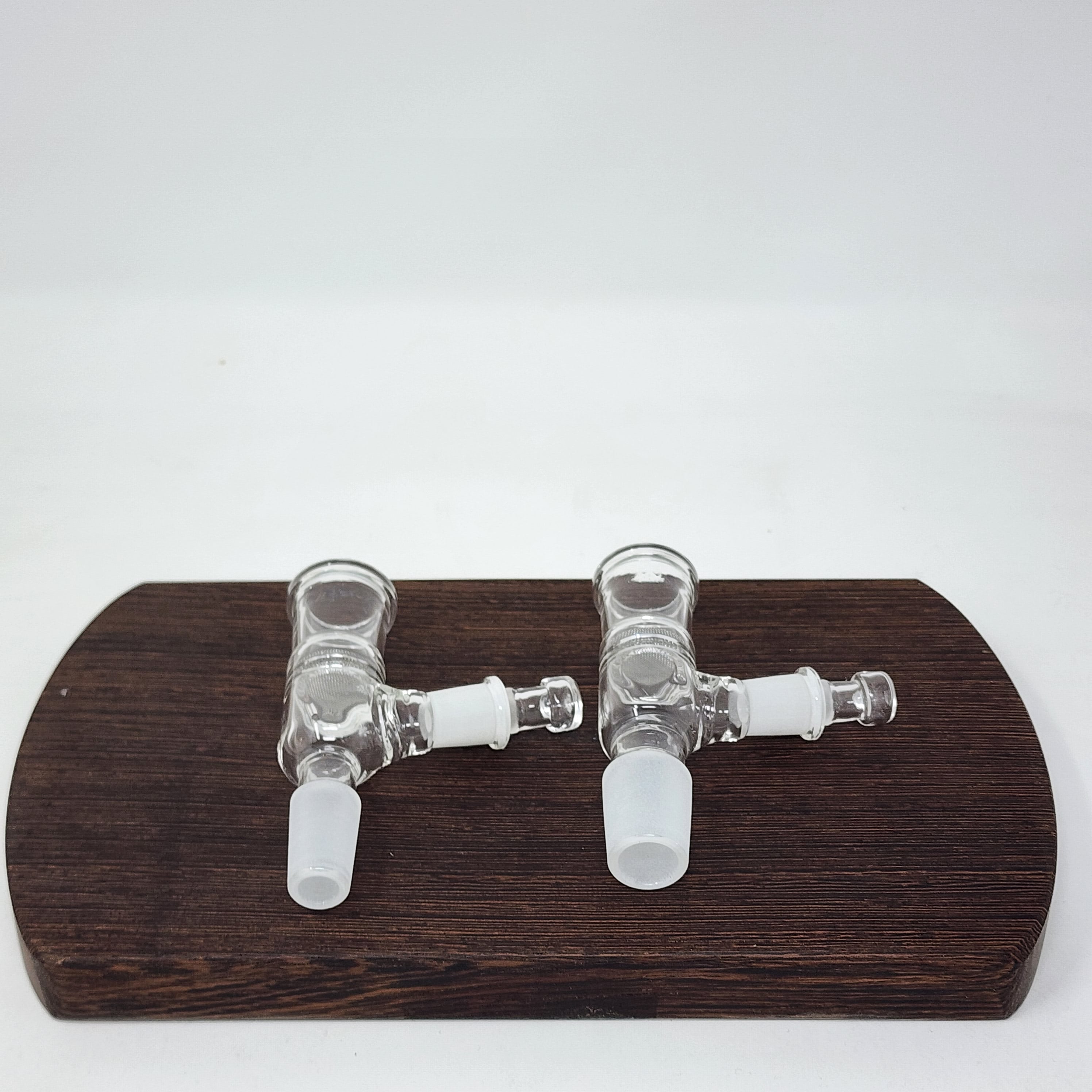These Injector Chambers work with all injector style ball units on the market including the DC Elev8R, TiTi, Pinky, B0, B1, B2, Lethal Injector, Hot Rod, Terp Torch, Qaromashop (some have reported fitment issues with the Taroma lite but the others seem to work) and others.