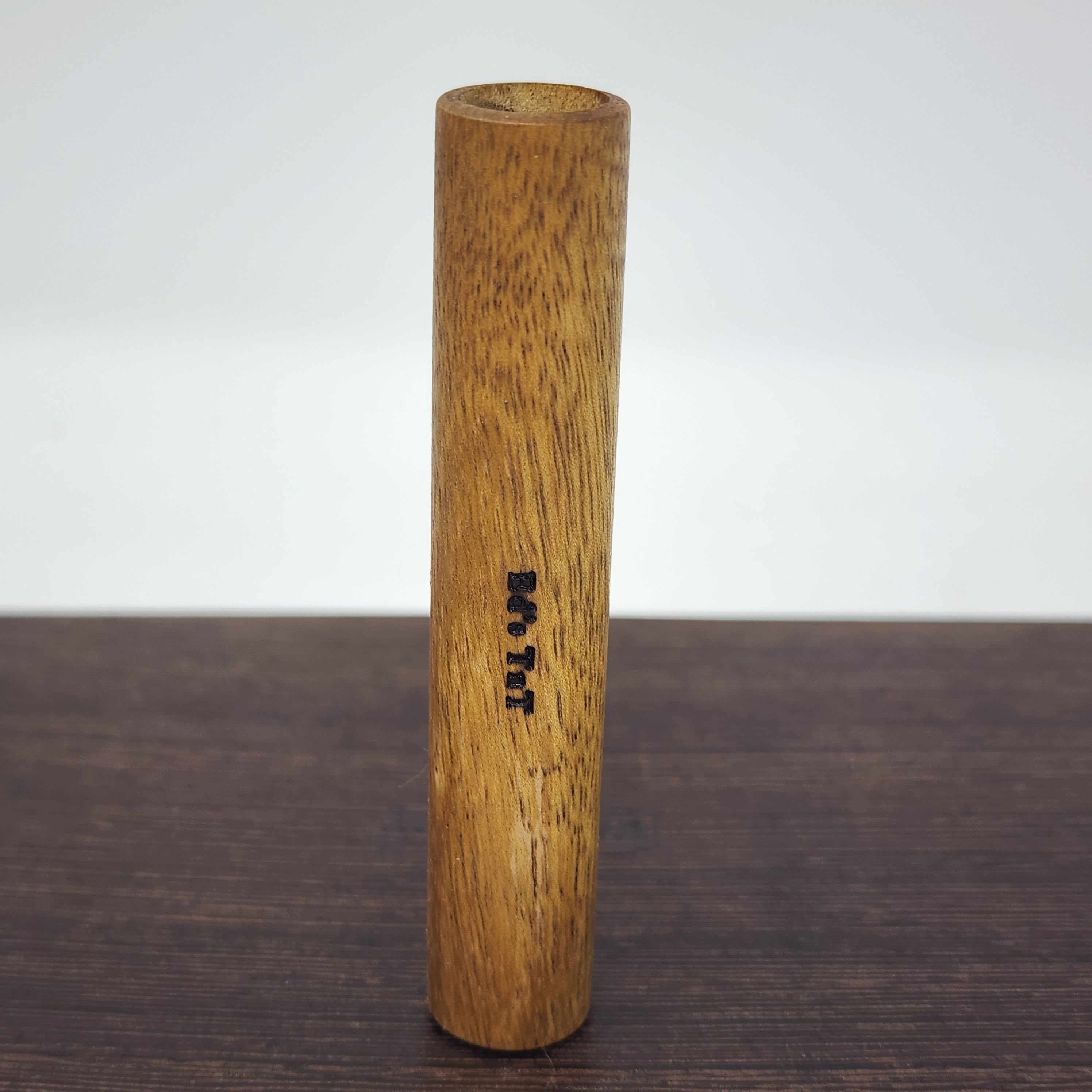 Choose your wood preference. Each one is unique from natures natural beauty and handcrafted with care in Mississippi from the one and only Ed's TnT!
Cooling option available by adding 6mm quartz balls and capping it with screens. We will assemble for you!
Also compatible with the Tinymight 2 as all the accessories are compatible for those units!