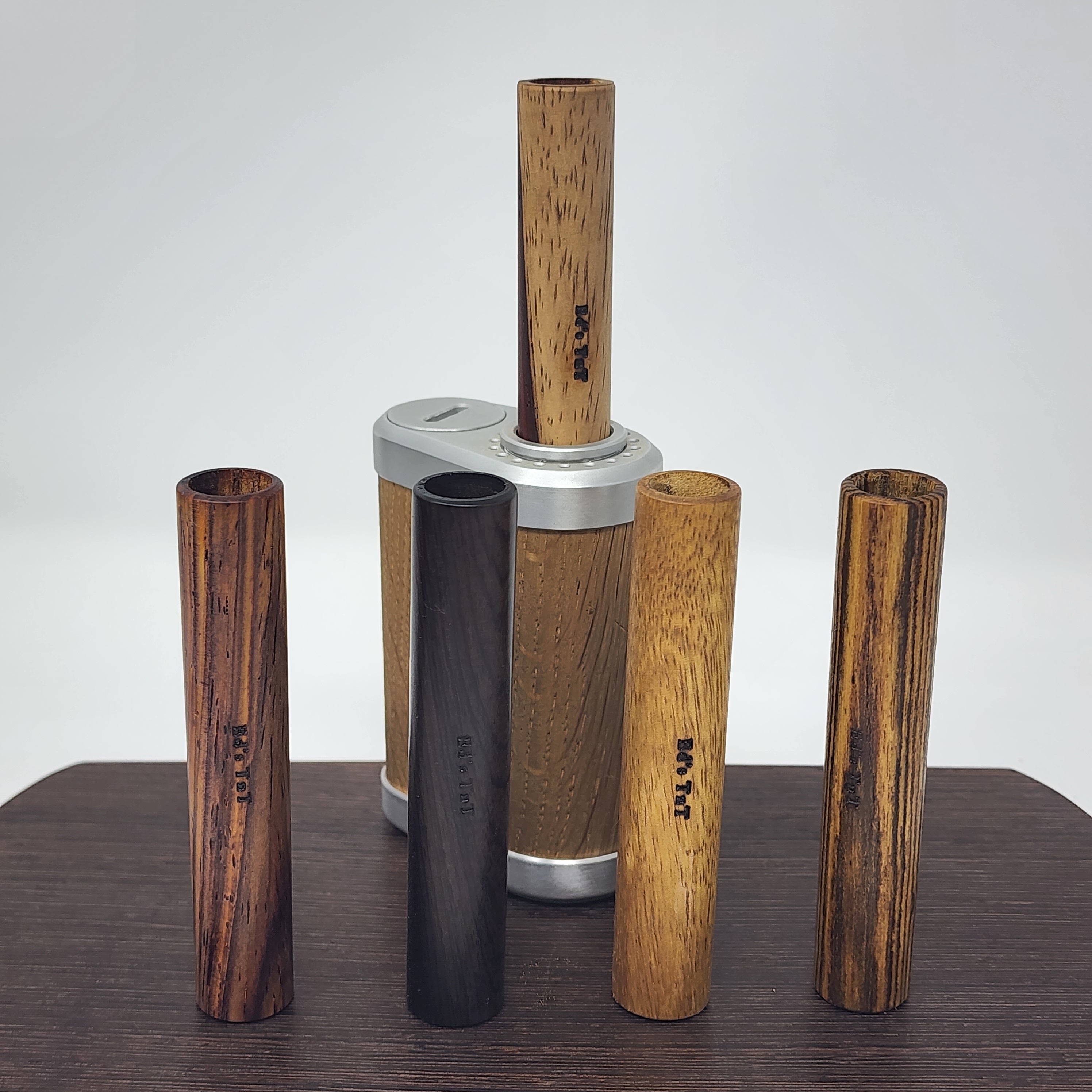 Choose your wood preference. Each one is unique from natures natural beauty and handcrafted with care in Mississippi from the one and only Ed's TnT!
Cooling option available by adding 6mm quartz balls and capping it with screens. We will assemble for you!
Also compatible with the Tinymight 2 as all the accessories are compatible for those units!