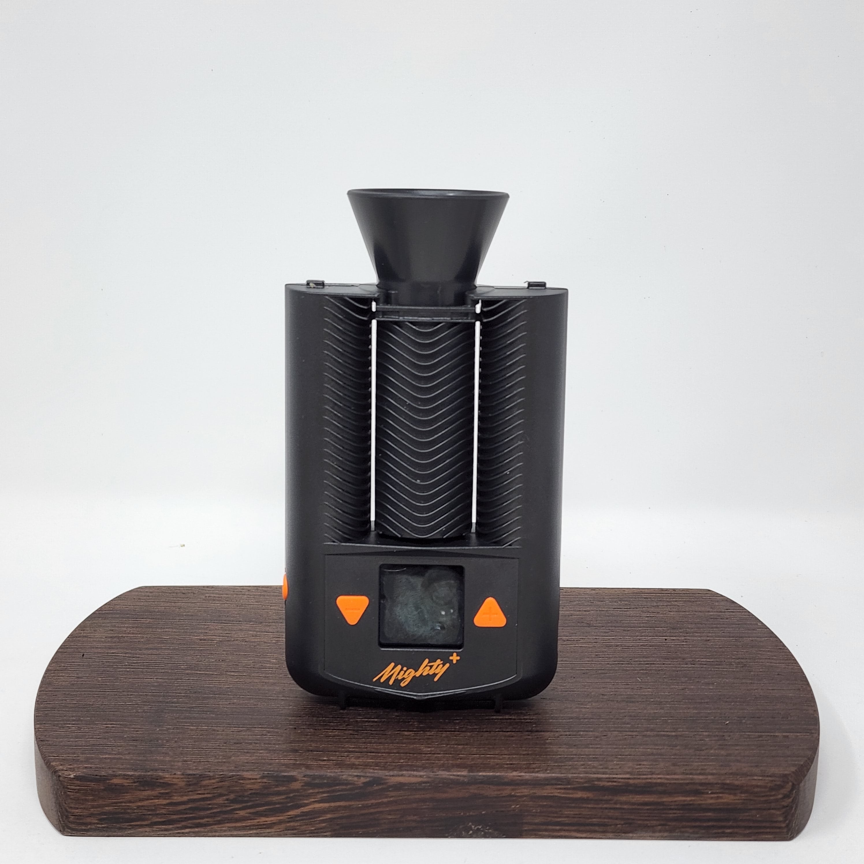 Nice easy funnel for your Storz & Bickel Crafty, Crafty+ or Mighty, Mighty+ 
Keep your unit clean and keep those little bits in the bowl where they belong.