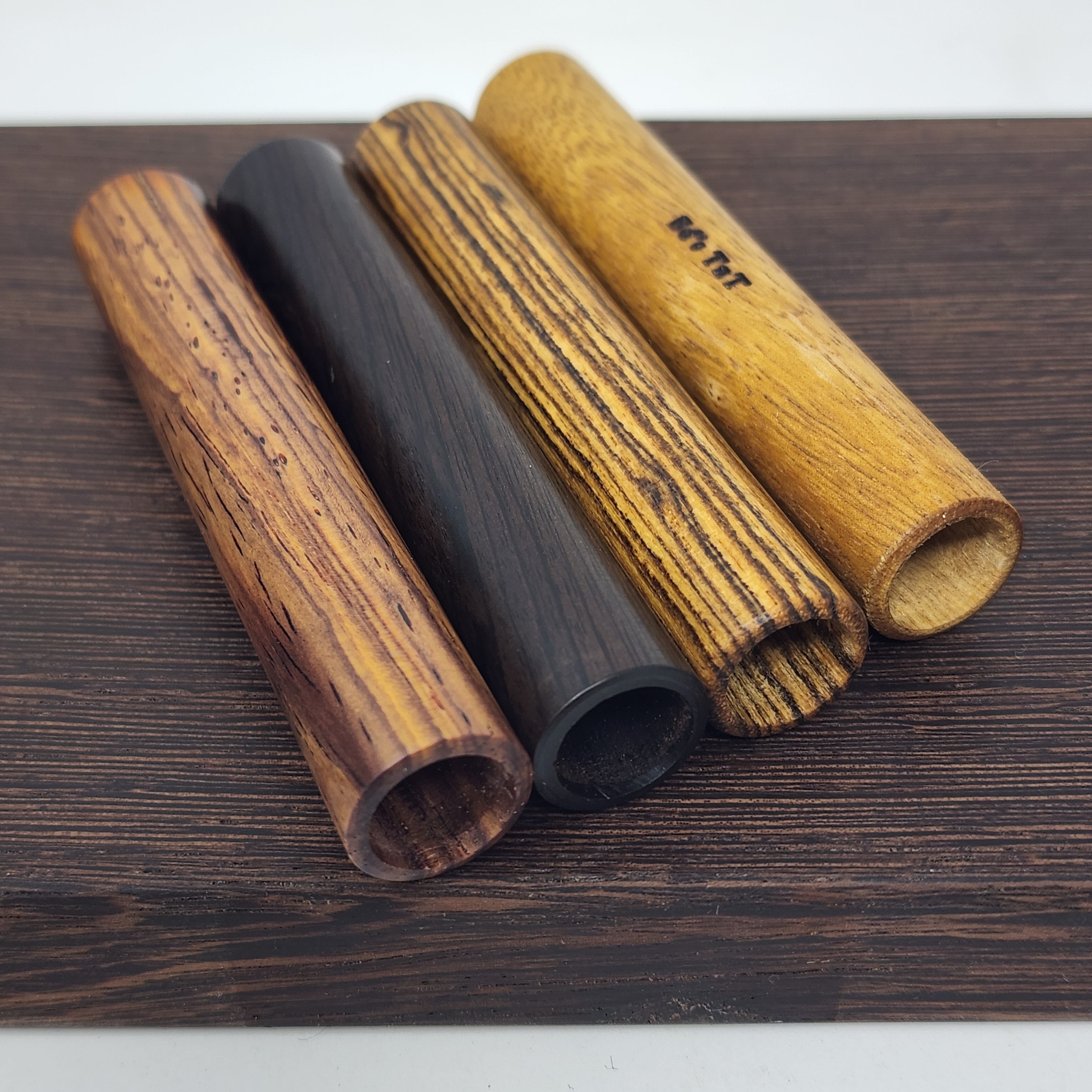 Choose your wood preference. Each one is unique from natures natural beauty and handcrafted with care in Mississippi from the one and only Ed's TnT!
Cooling option available by adding 6mm quartz balls and capping it with screens. We will assemble for you!
Also compatible with the Tinymight 2 as all the accessories are compatible for those units!