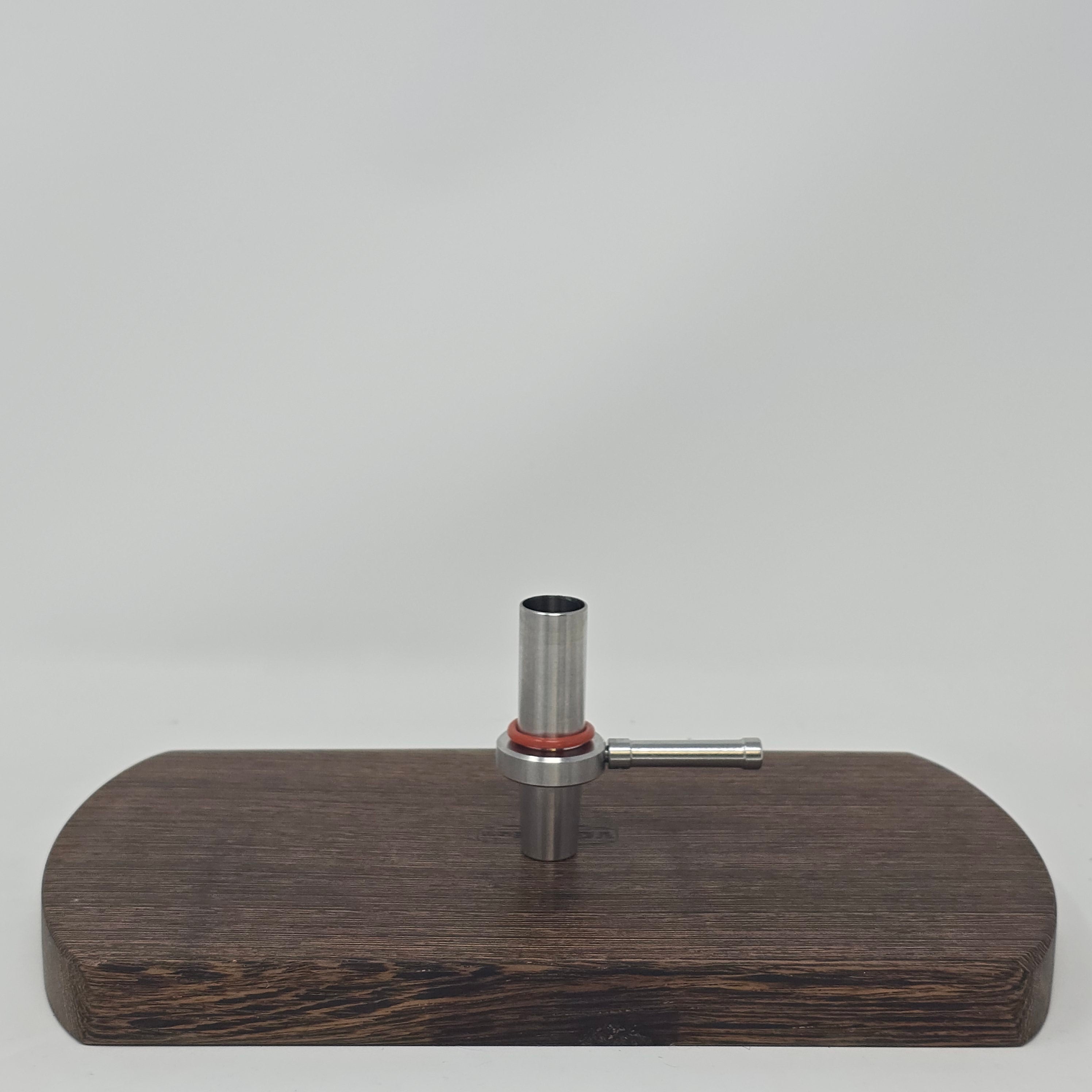 Machined in Thailand, take your Tinymight to a new level with this Stainless Steel Waterpipe Adapter! Interchangeable with Tinymight or Tinymight 2!