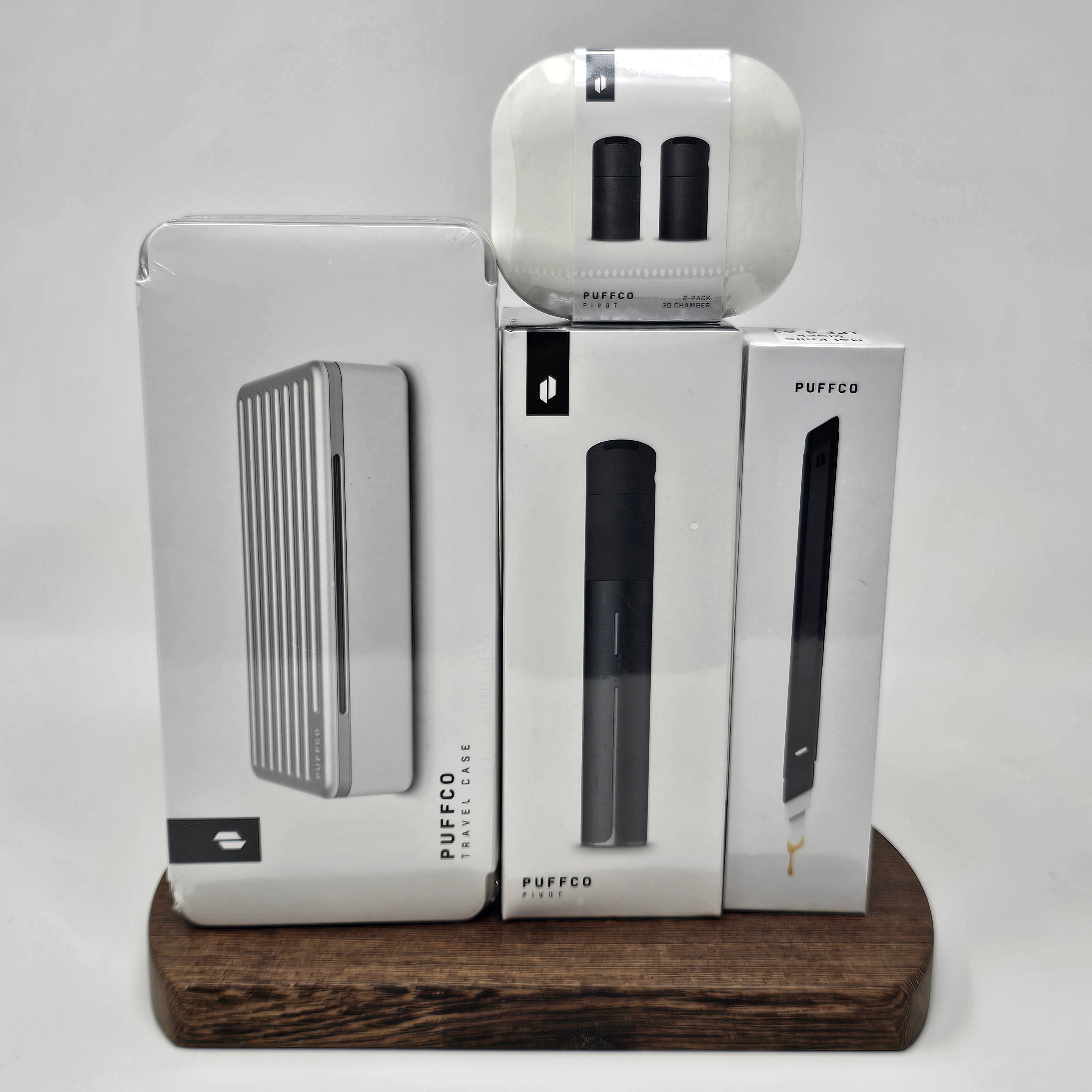 The Pivot puts the full Puffco experience in your pocket. The same size as a pen, this discreet, mobile vaporizer features a quick-release 3D Chamber that delivers premium flavor and real-time temperature control. With a light bar that serves as a visual dab timer, haptic feedback, a single-button interface, and four dialed heat presets, the Pivot is a true dab you can take anywhere.