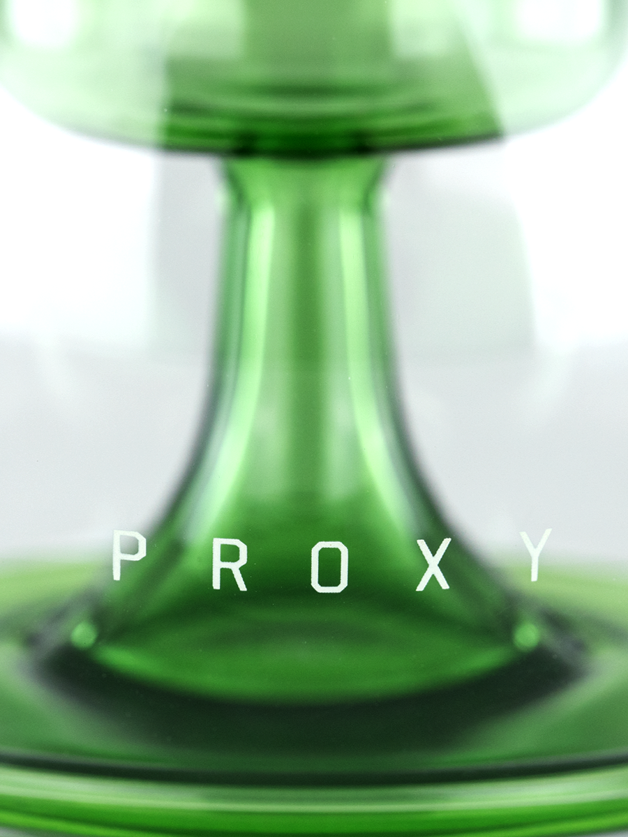 Your piece is your baby. Proxy Ripple’s low center of gravity means this table-sturdy bundle of joy stays put as good as it looks. Featuring a beautiful ripple design at the base of the stem, its dual perc holes are positioned to reduce splashback, delivering a smooth, water-filtered hit with a gentle rumble. 