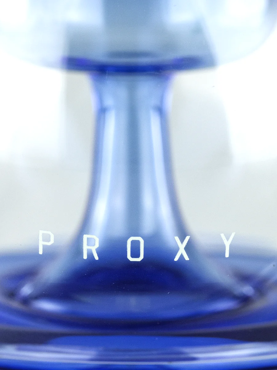 Your piece is your baby. Proxy Ripple’s low center of gravity means this table-sturdy bundle of joy stays put as good as it looks. Featuring a beautiful ripple design at the base of the stem, its dual perc holes are positioned to reduce splashback, delivering a smooth, water-filtered hit with a gentle rumble. 