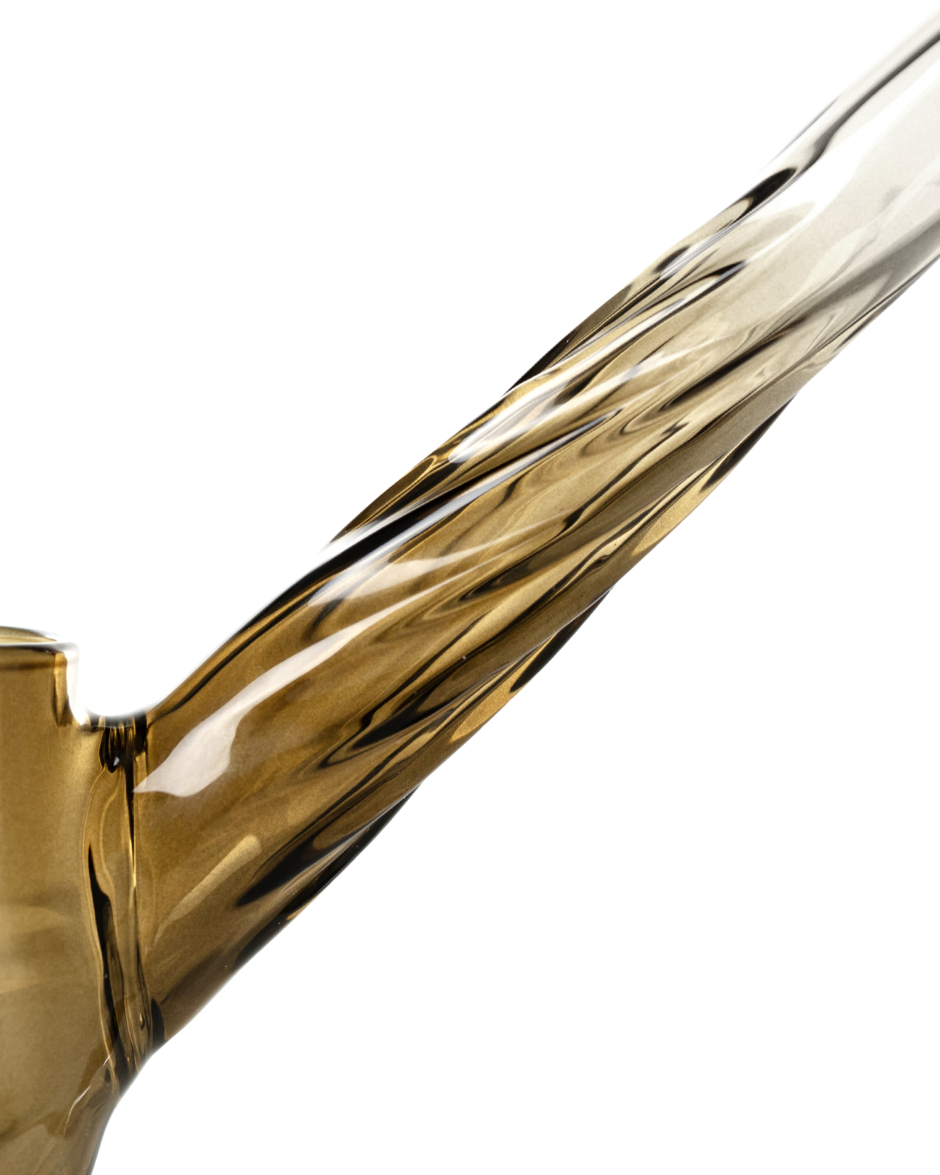 Hash is magic. The Proxy Wizard is an enchanting dry pipe with a longer spiral stem, allowing the vapor to cool before it reaches your mouth. The bowl is crafted with your hand in mind, featuring ergonomic grooves for a comfortable, secure grip. Made from hand-blown borosilicate glass, this legendary addition to the Proxy Collection is a true statement Piece. +10 Charisma.