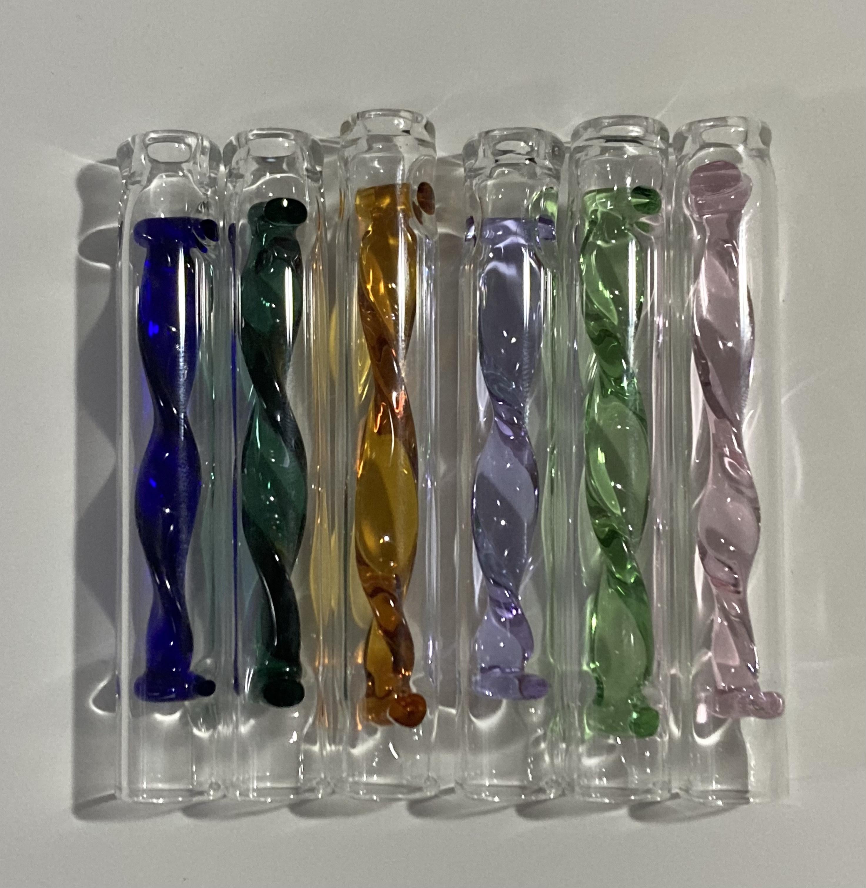 Handmade in the Mid-Atlantic United States! Thick boro with color cooling spirals!

May work with DynaVap tips and the Thermal Accumulator as well. That said, do not force it. If it feels too tight it's probably has a tolerance issue on the tip or potentially the glass. We are not responsible if you break your glass. Please be careful when testing fitment.