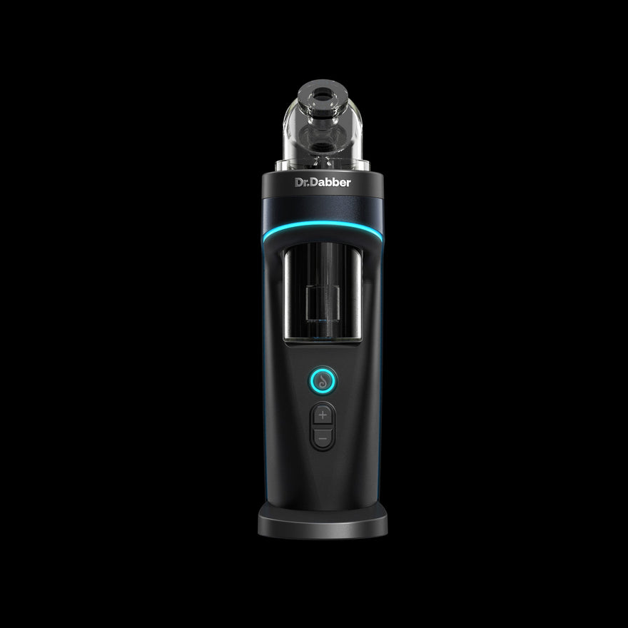 The Switch 2, Dr. Dabber’s successor, boasts patented IR sensor technology for precise heating and unparalleled temperature control. Omni-directional induction heating ensures even heating from all sides. A 20mm Quartz Insert (sapphire insert sold separately) handles dabs of all sizes, providing a consistent and long-lasting experience.