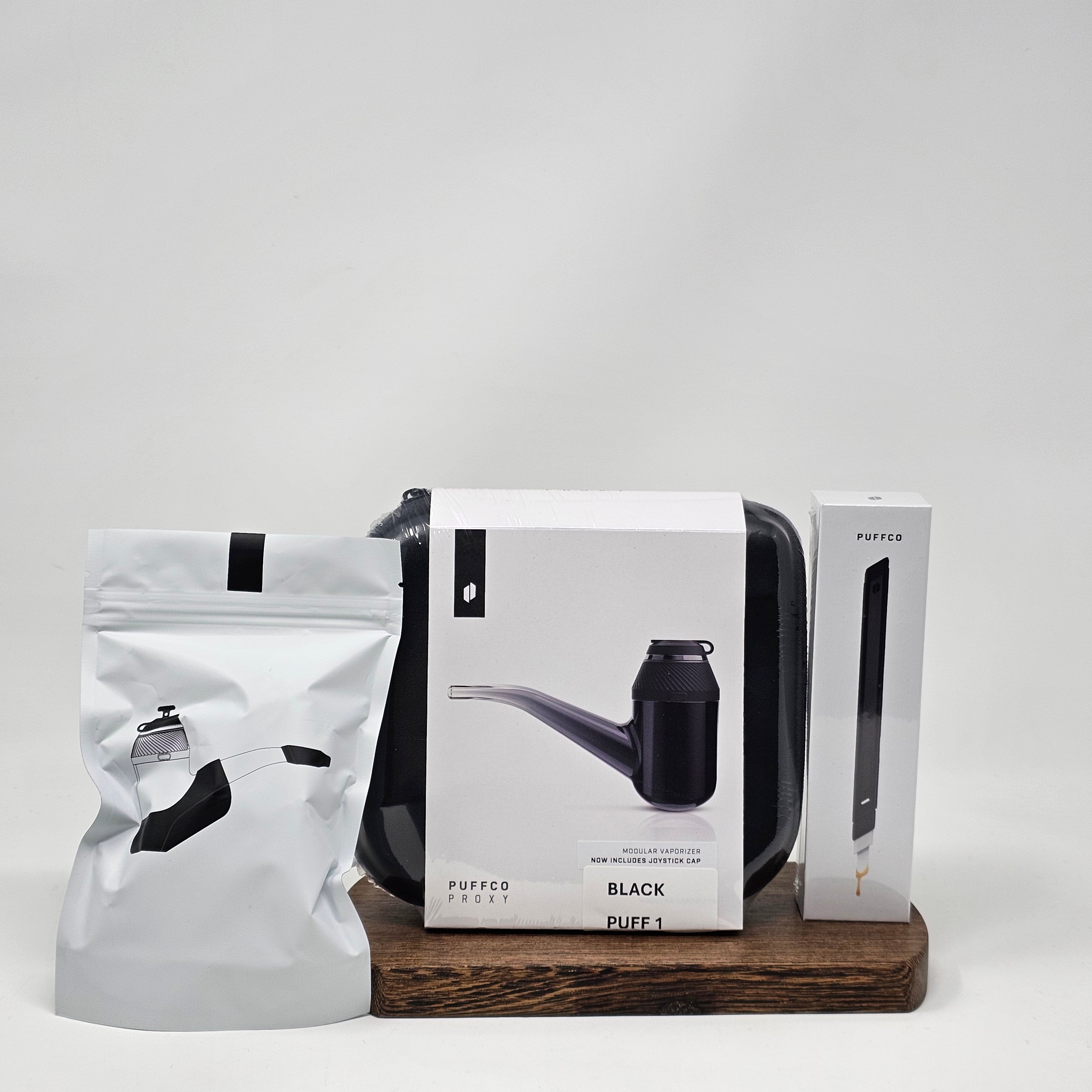 The Puffco Proxy puts unmatched versatility and top-tier technology in the palm of your hand. This compact vaporizer harnesses our patented 3D Chamber to deliver premium flavor, featuring four precision heat settings and a simple single-button interface. Start with the Proxy Kit and expand with Pieces from the Proxy Collection – the Proxy is designed to grow with you.

Don't just experience hash. Explore it.