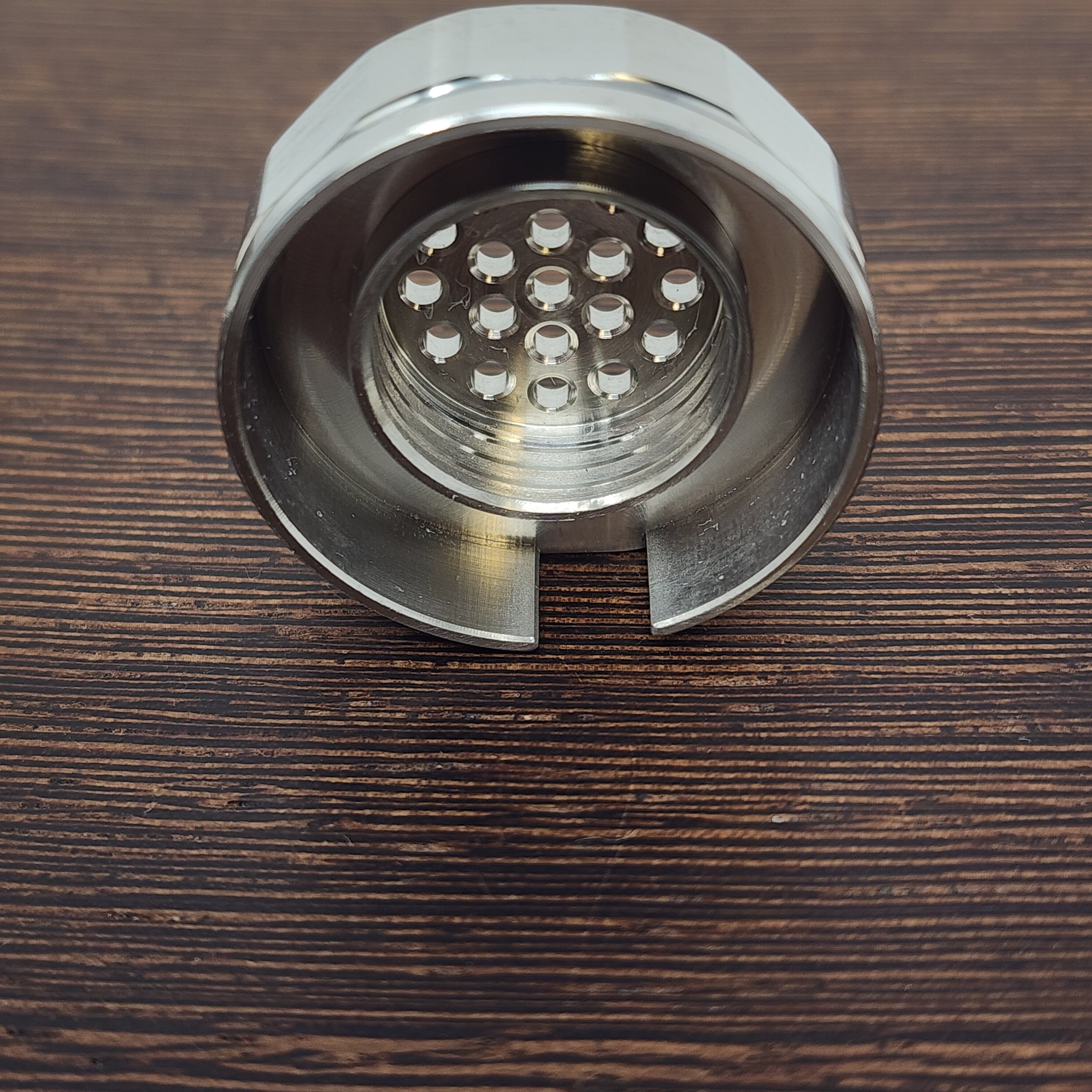 Works With 19 Hole "Weedeater" Diffuser, also works with the Screen Diffuser #3408
Grade 2 Titanium
Made in the USA
Rev 2 (revised for screen groove through top)