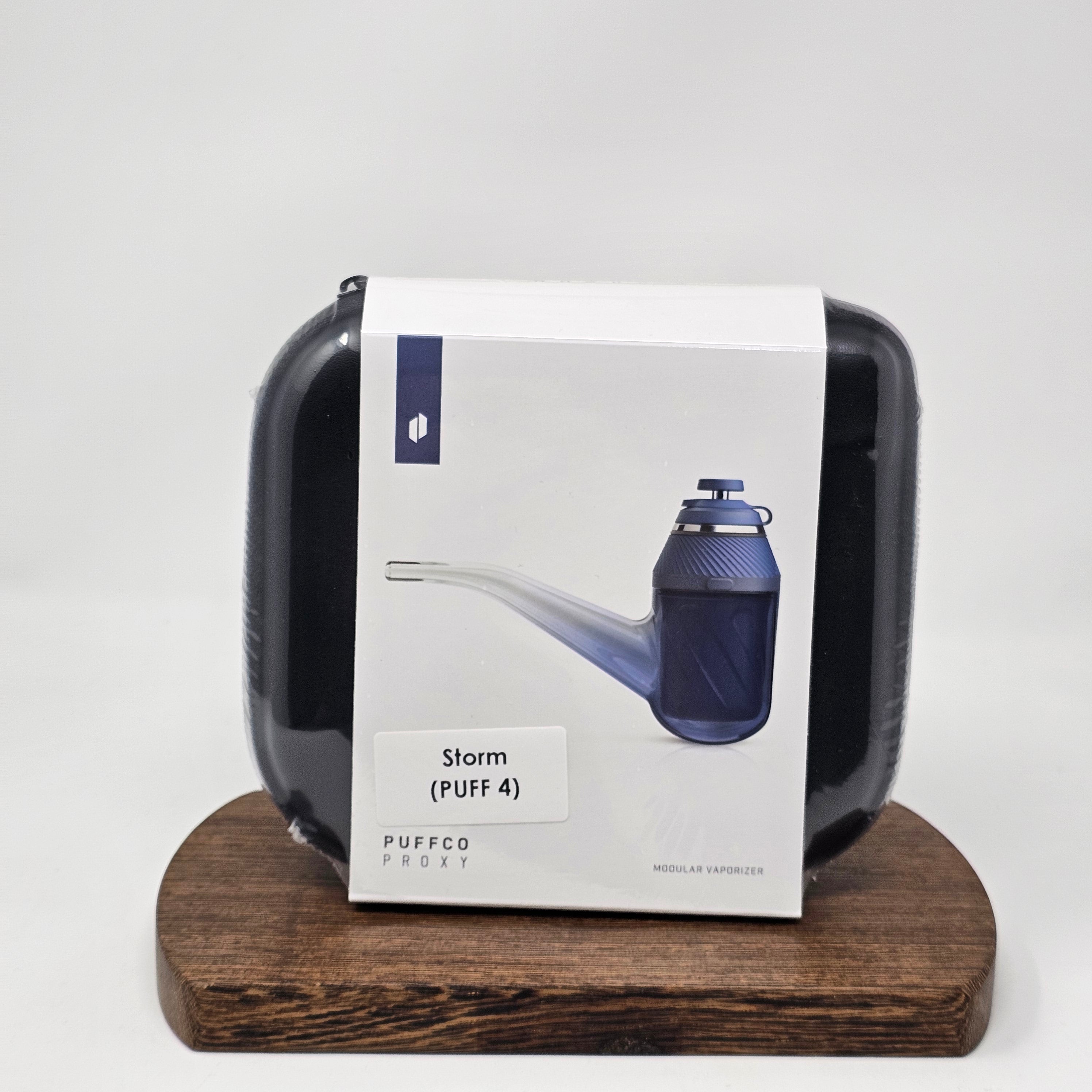 The Puffco Proxy puts unmatched versatility and top-tier technology in the palm of your hand. This compact vaporizer harnesses our patented 3D Chamber to deliver premium flavor, featuring four precision heat settings and a simple single-button interface. Start with the Proxy Kit and expand with Pieces from the Proxy Collection – the Proxy is designed to grow with you.

Don't just experience hash. Explore it.