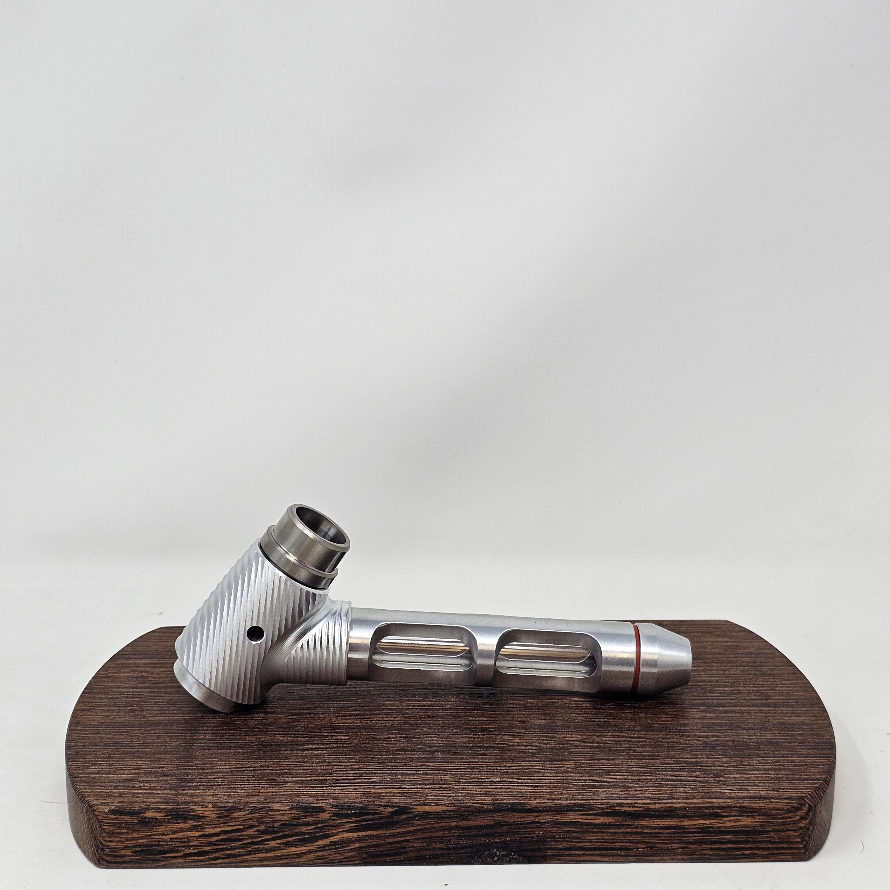 Welcome to Haze!

Haze is a brand new, modular ball vape made specifically to interface with all Flowerpot, Zenleaf and other ball vape products. It features a titanium bowl inspired by our own Shovelhead Bowl but modified to fit the Haze, it is tapered to accommodate both Male and Female (Standard and Injector) formats.