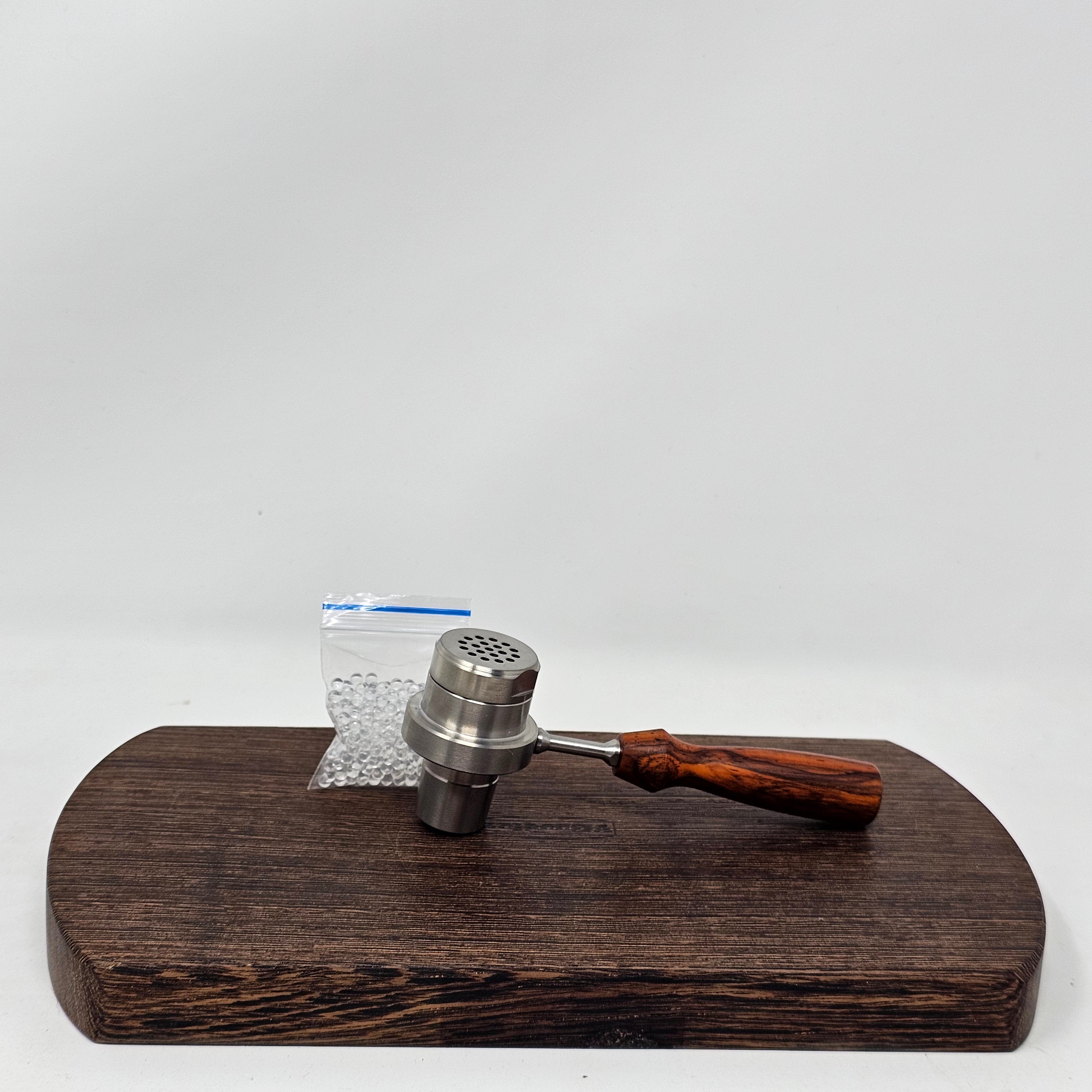 The Jane Male Flower Diffuser is used with any of the ZenLeaf series enail stations. It is made from Grade 2 Titanium. The removable lid will expose the 3mm or 4mm Rubies which are the heart of the heater. As with our Flowerpot Heads, you can further explore different media and diameter balls for a more tailored experience.

The Diffuser is designed to work with any 18mm glass ball vape bowl and the Cannabis Hardware Shovelhead Bowl.