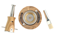 Vapman's ingenious operating principle makes it a reference product in its class. The sophisticated pan shape allows an even heat distribution while the built-in air nozzles provide hot fresh air supply and avoid gas inhalation. This results in an unsurpassed vaporization experience.