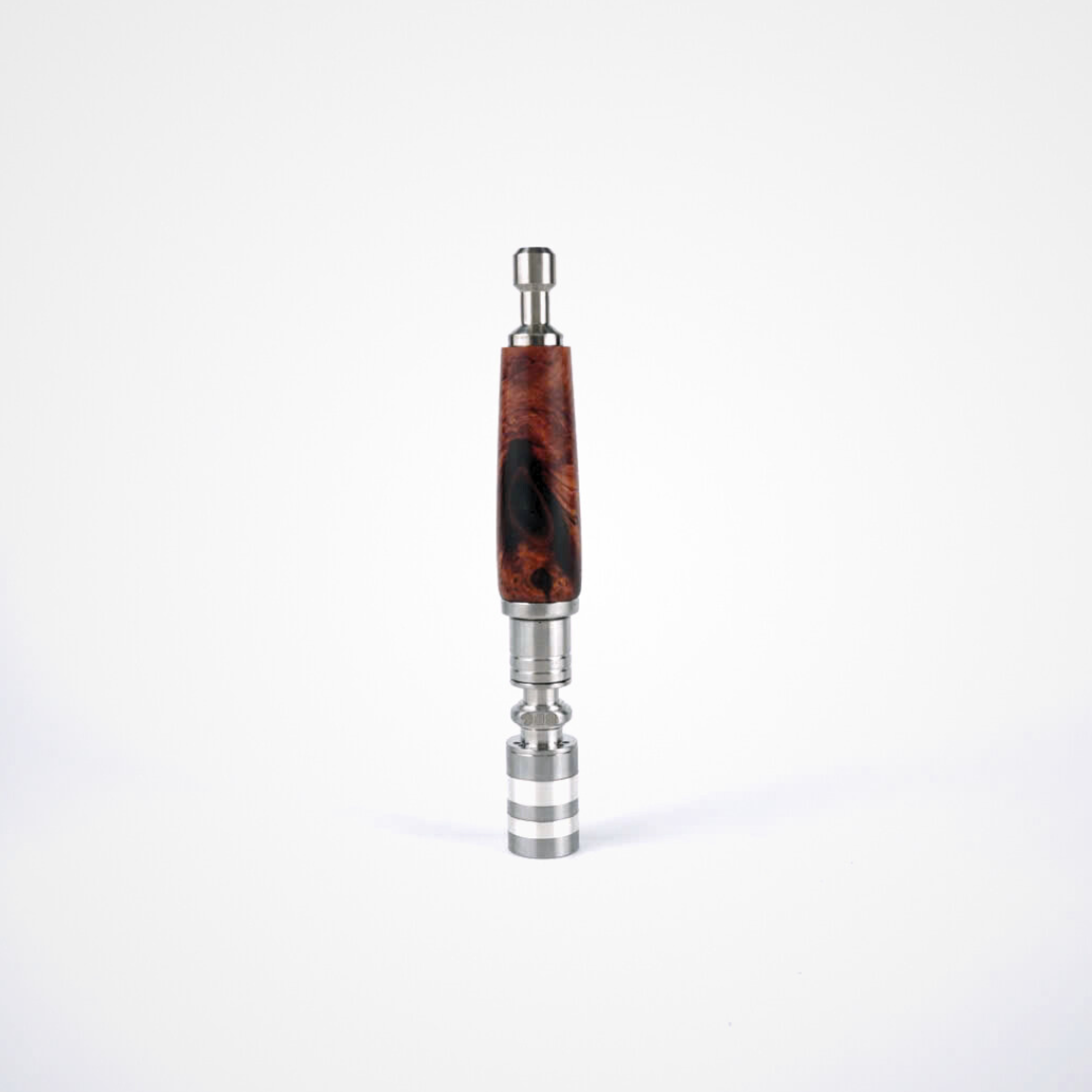 New features include a long-tail titanium chamber for cooler vapor, reduced threads for easier handling, a half-bowl setting for smaller sessions, enhanced flavor, an XL chamber for larger loads, customizable 95% silver rings for MTL or DRL vaporization, medical-grade 316 stainless steel components, an improved thermal disc with higher temp settings, a thicker cap for consistent performance, hands-free heating, superior vapor cooling, and easy cleaning.