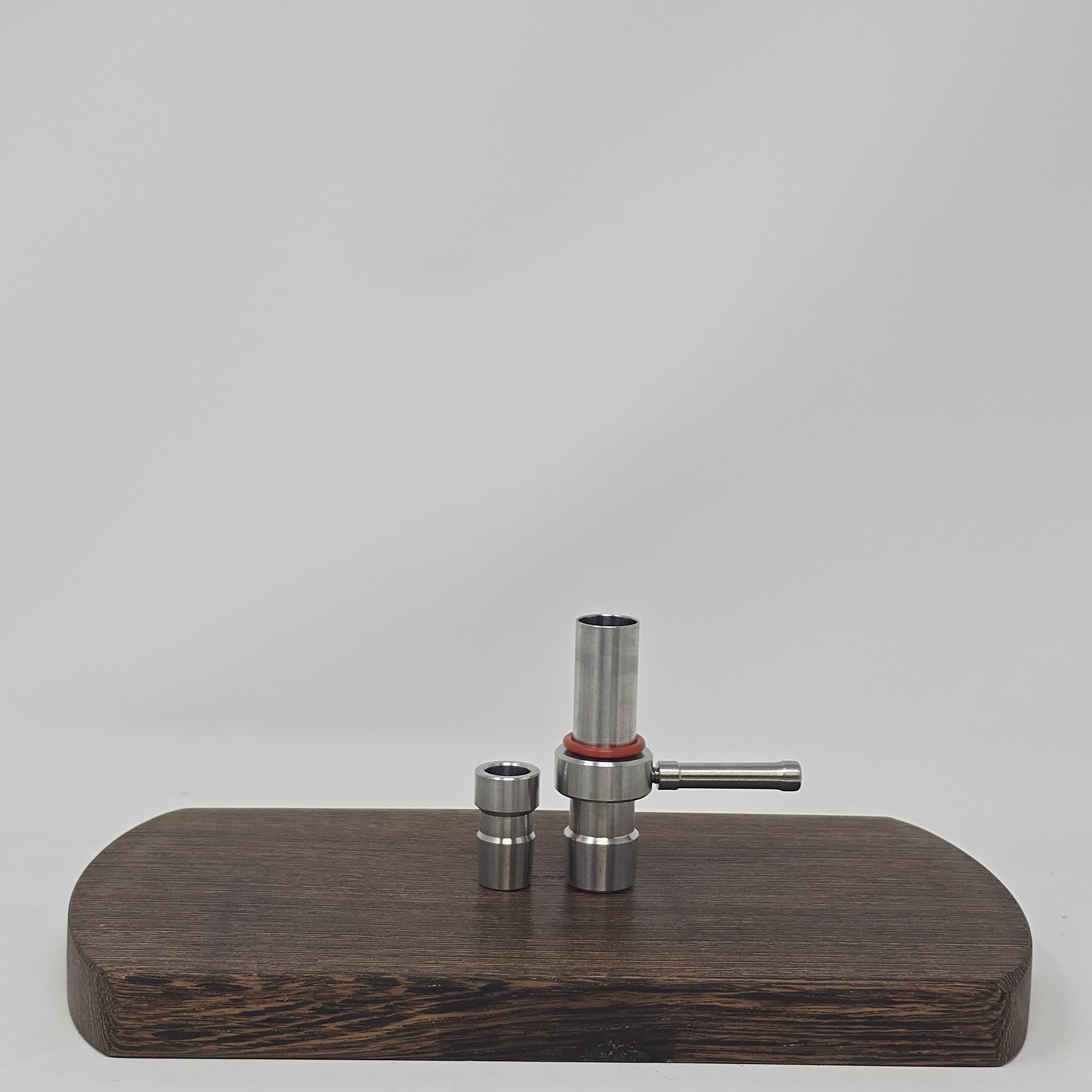 Machined in Thailand, take your Tinymight to a new level with this Stainless Steel Waterpipe Adapter! Interchangeable with Tinymight or Tinymight 2!