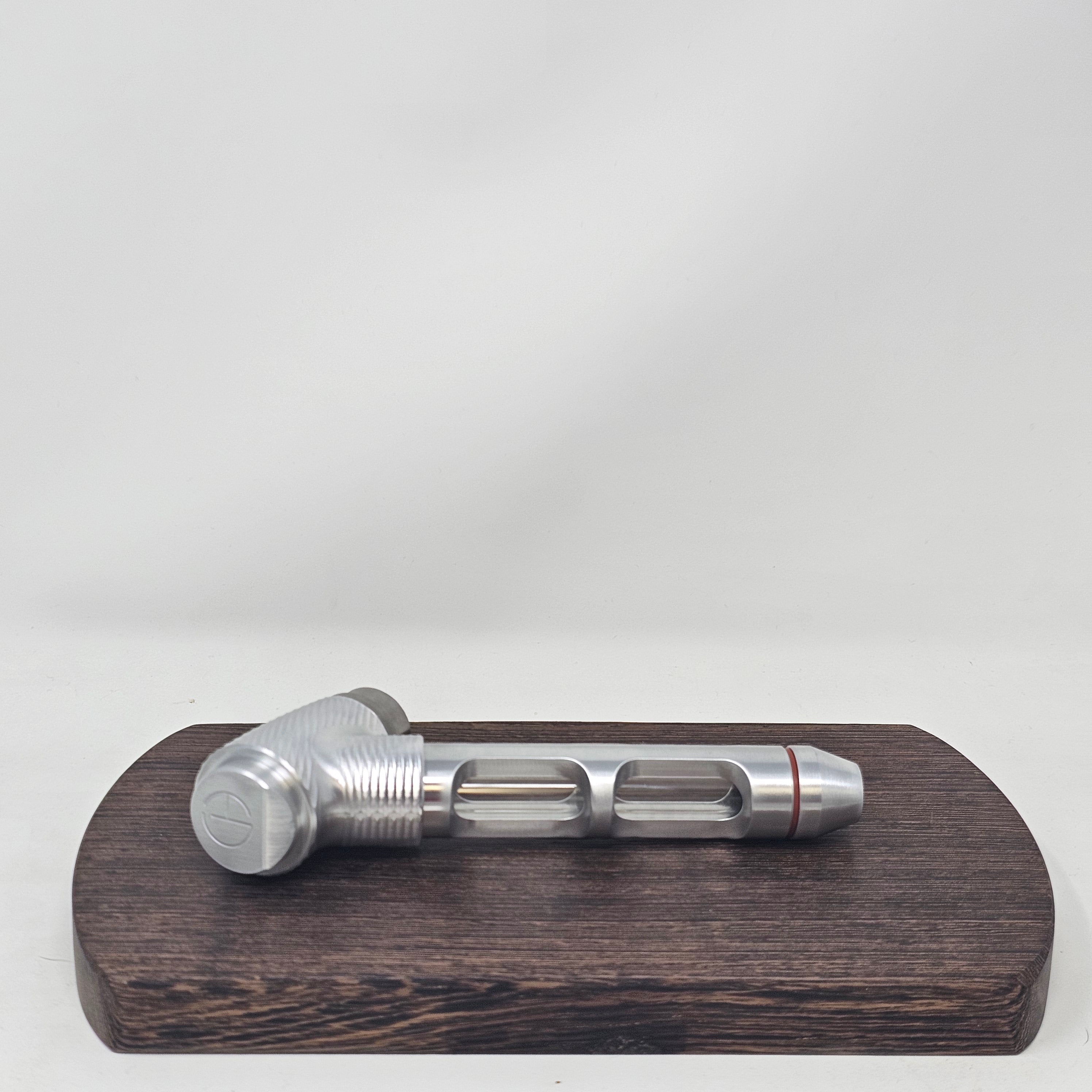 Welcome to Haze!

Haze is a brand new, modular ball vape made specifically to interface with all Flowerpot, Zenleaf and other ball vape products. It features a titanium bowl inspired by our own Shovelhead Bowl but modified to fit the Haze, it is tapered to accommodate both Male and Female (Standard and Injector) formats.