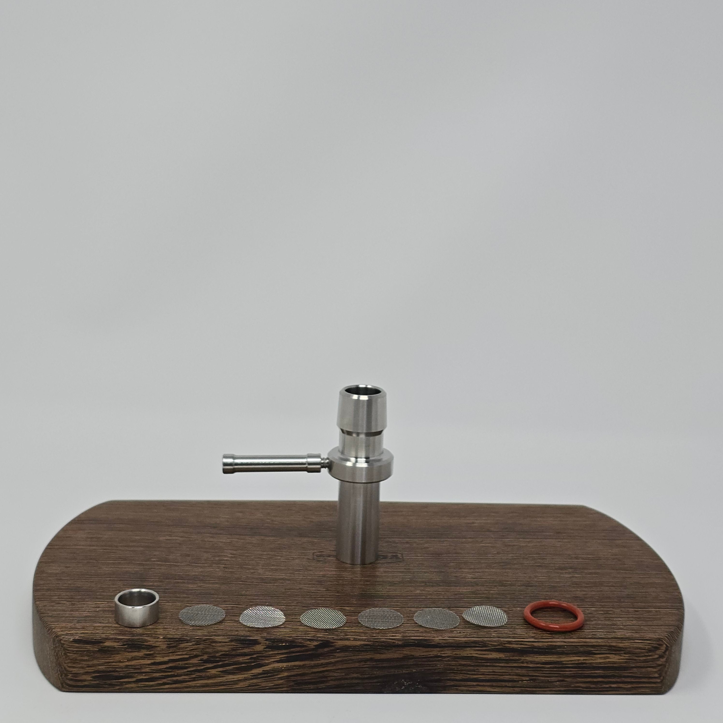 Machined in Thailand, take your Tinymight to a new level with this Stainless Steel Waterpipe Adapter! Interchangeable with Tinymight or Tinymight 2!