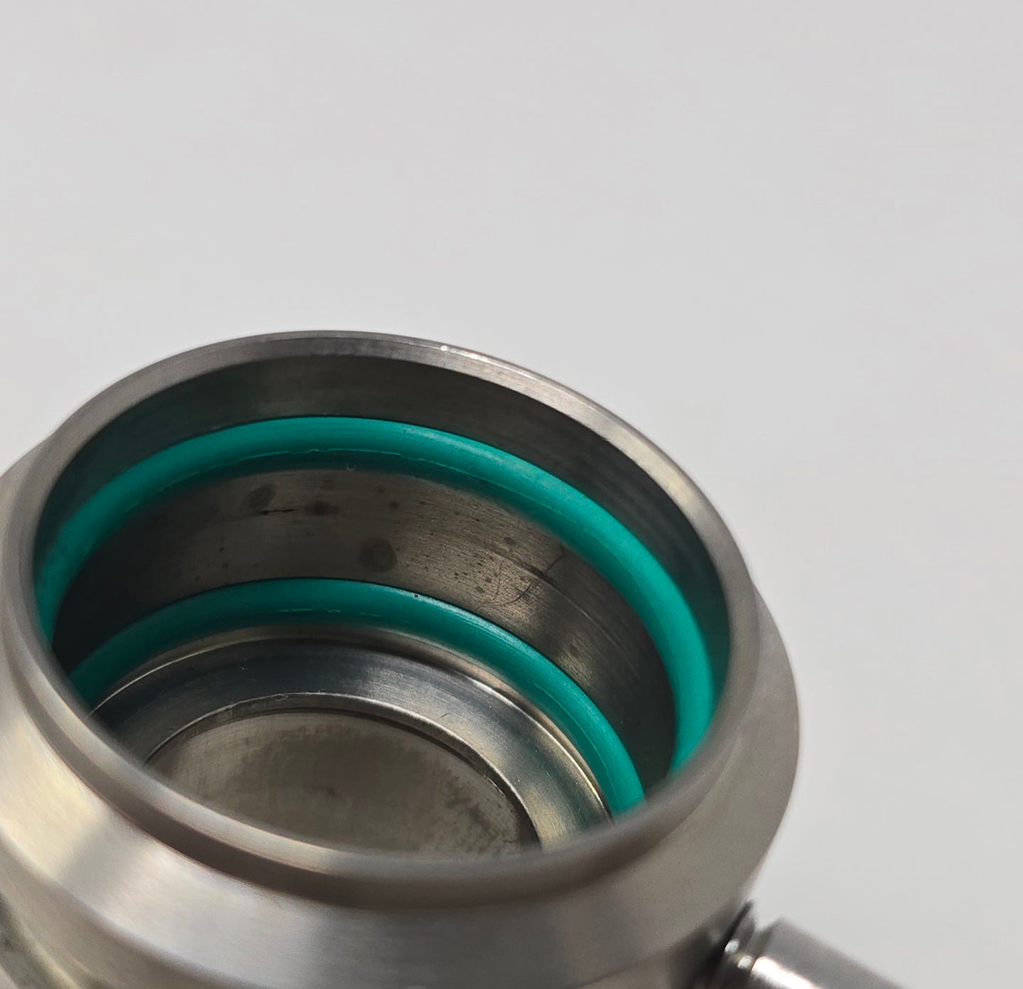 Replacement O-Rings for the Titanium Hybrid Matrix Injector Chamber by Crossing Technology