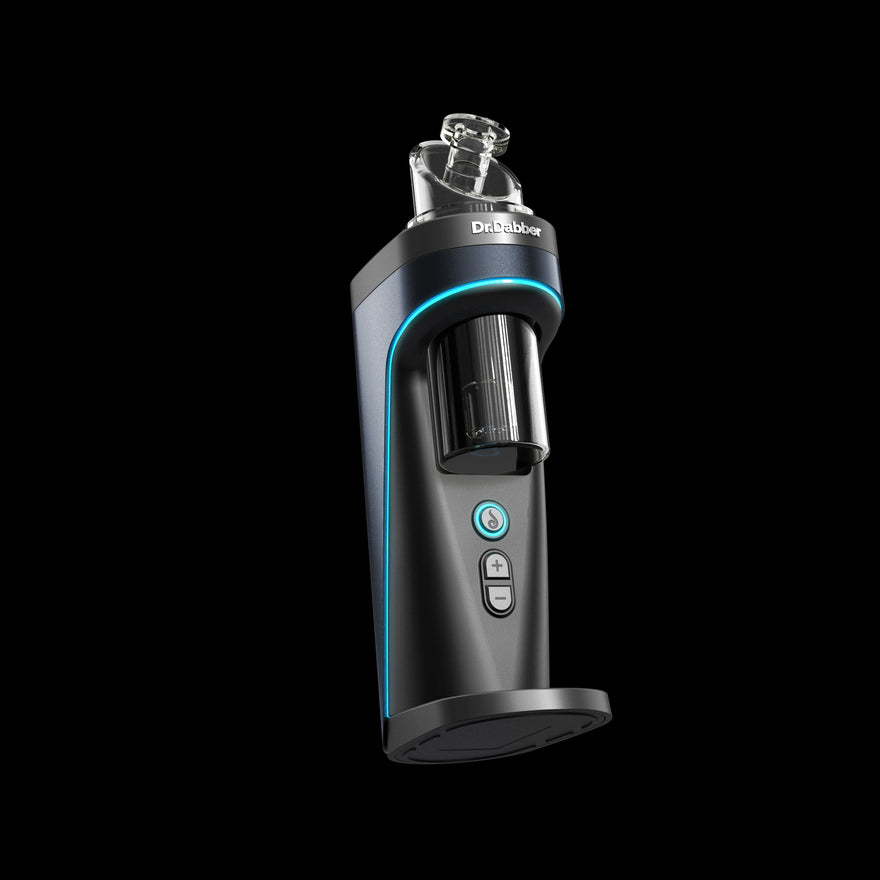The Switch 2, Dr. Dabber’s successor, boasts patented IR sensor technology for precise heating and unparalleled temperature control. Omni-directional induction heating ensures even heating from all sides. A 20mm Quartz Insert (sapphire insert sold separately) handles dabs of all sizes, providing a consistent and long-lasting experience.