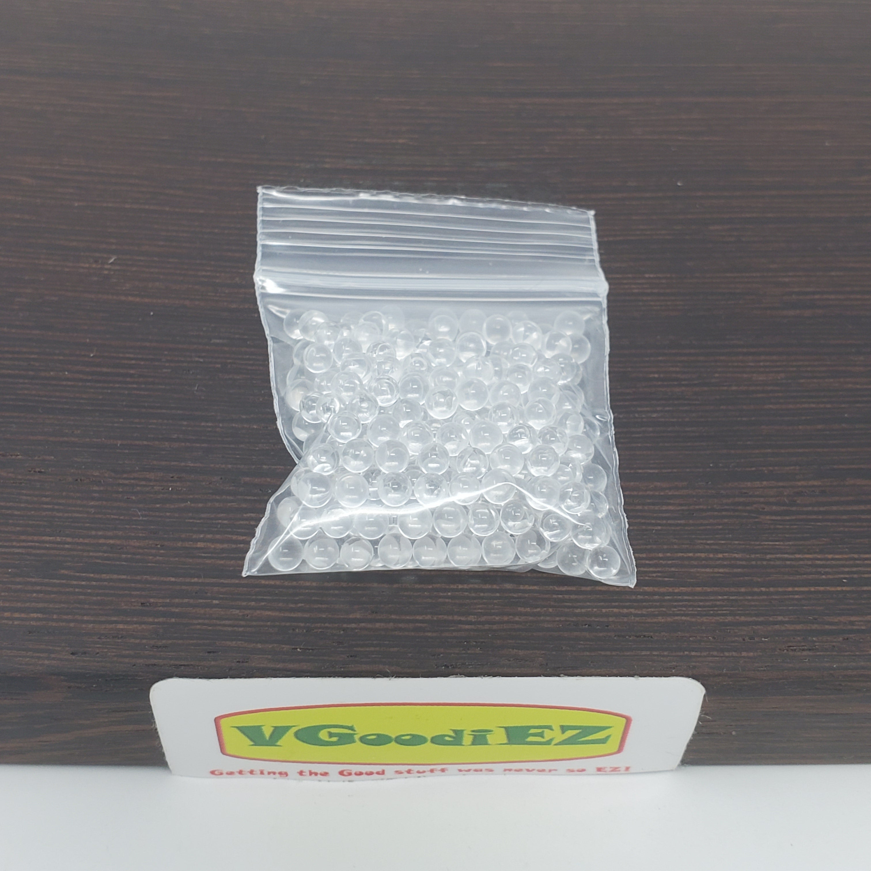 These 3mm Borosilicate (Glass) beads / balls / spheres have a number of different purposes being used in both heat sink vaporizer tech as well as glass mouthpiece cooling tech.