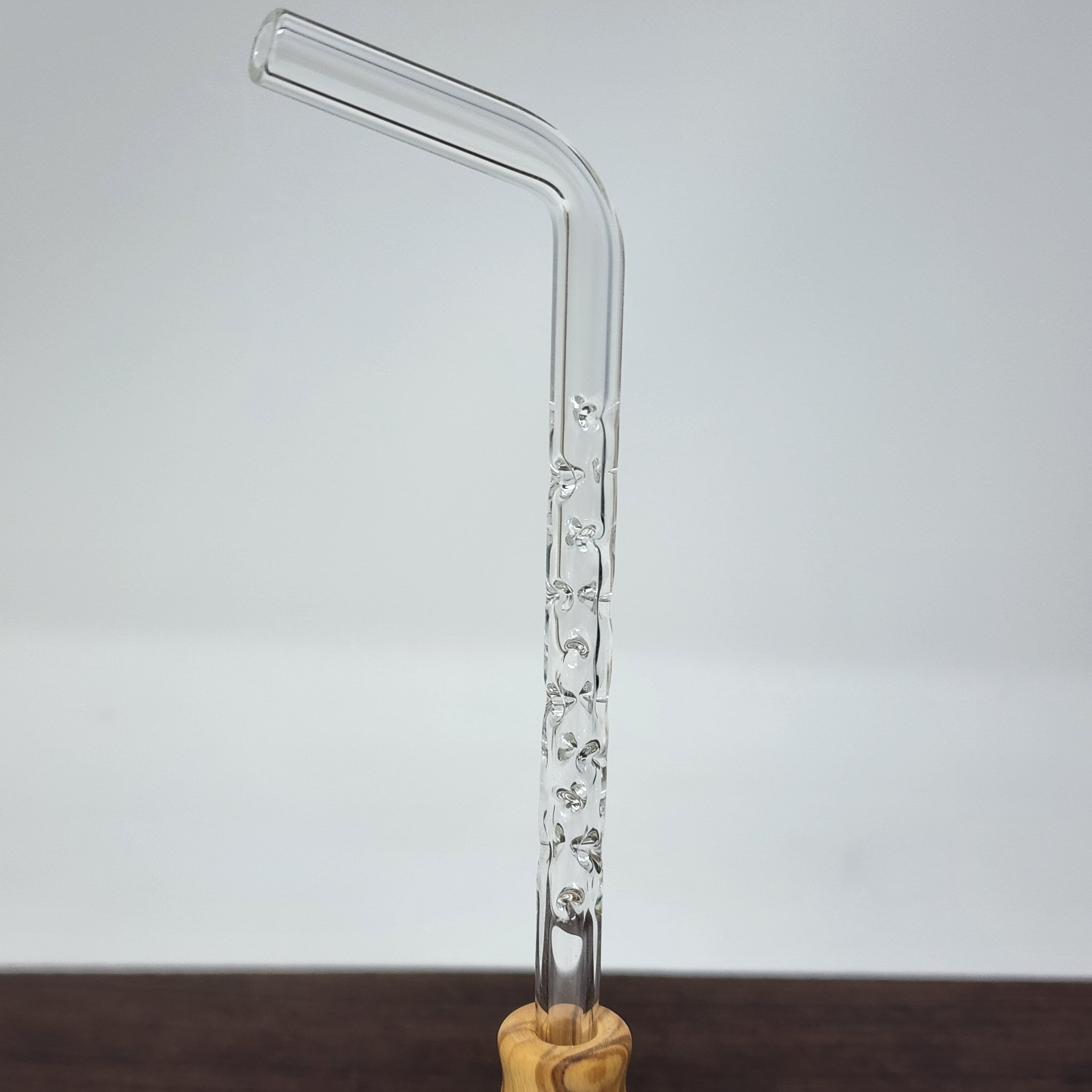 Glass Cooling stem fits with a pressure fit to your Vapman unit. Vapman is pictured for demonstration only and is not part of the sale. You are purchasing the glass mouthpiece only.
