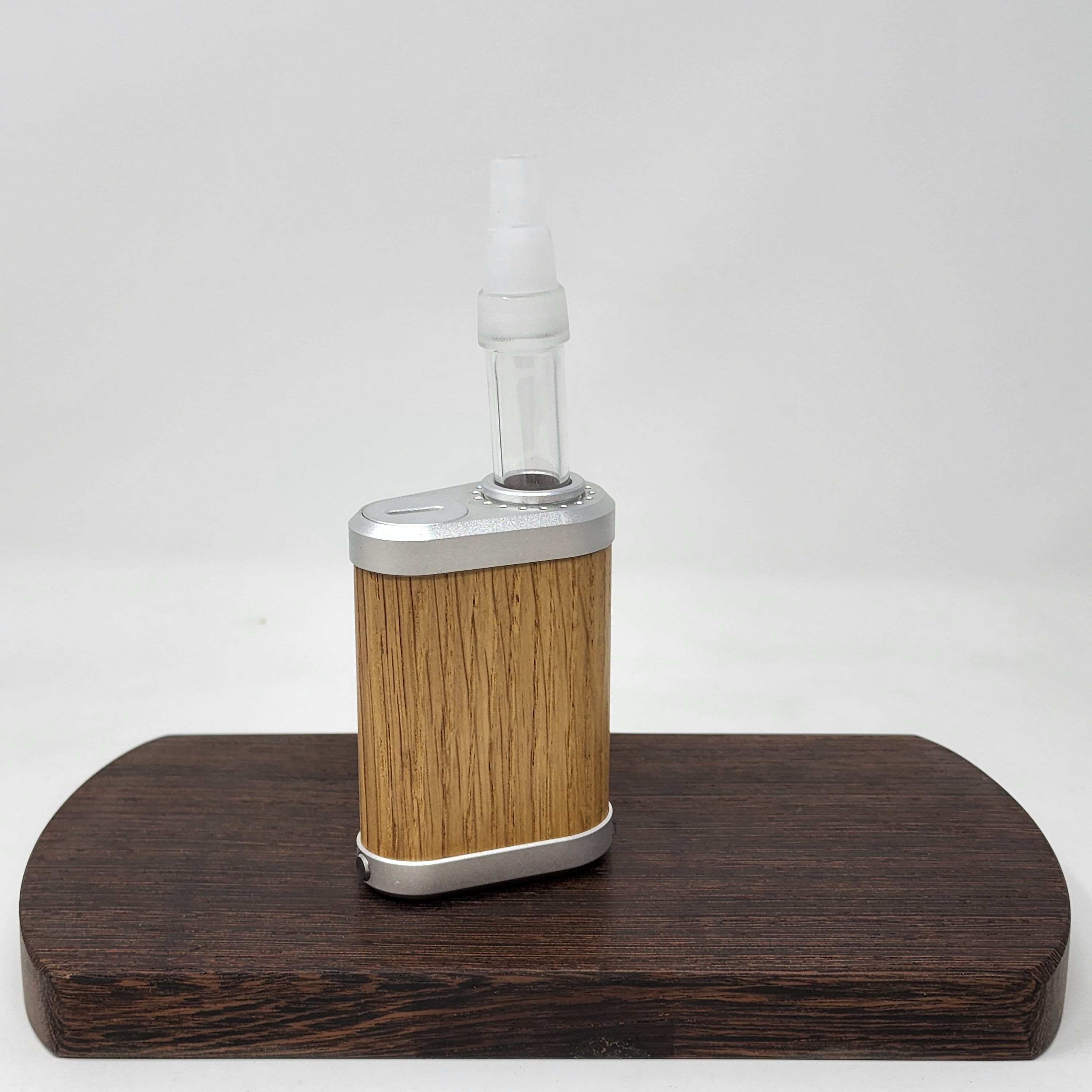 Waterpipe attachment for Tinymight or TM2. Suitable for 10mm, 14mm or 19mm Female waterpipes. Includes built in glass screen.
